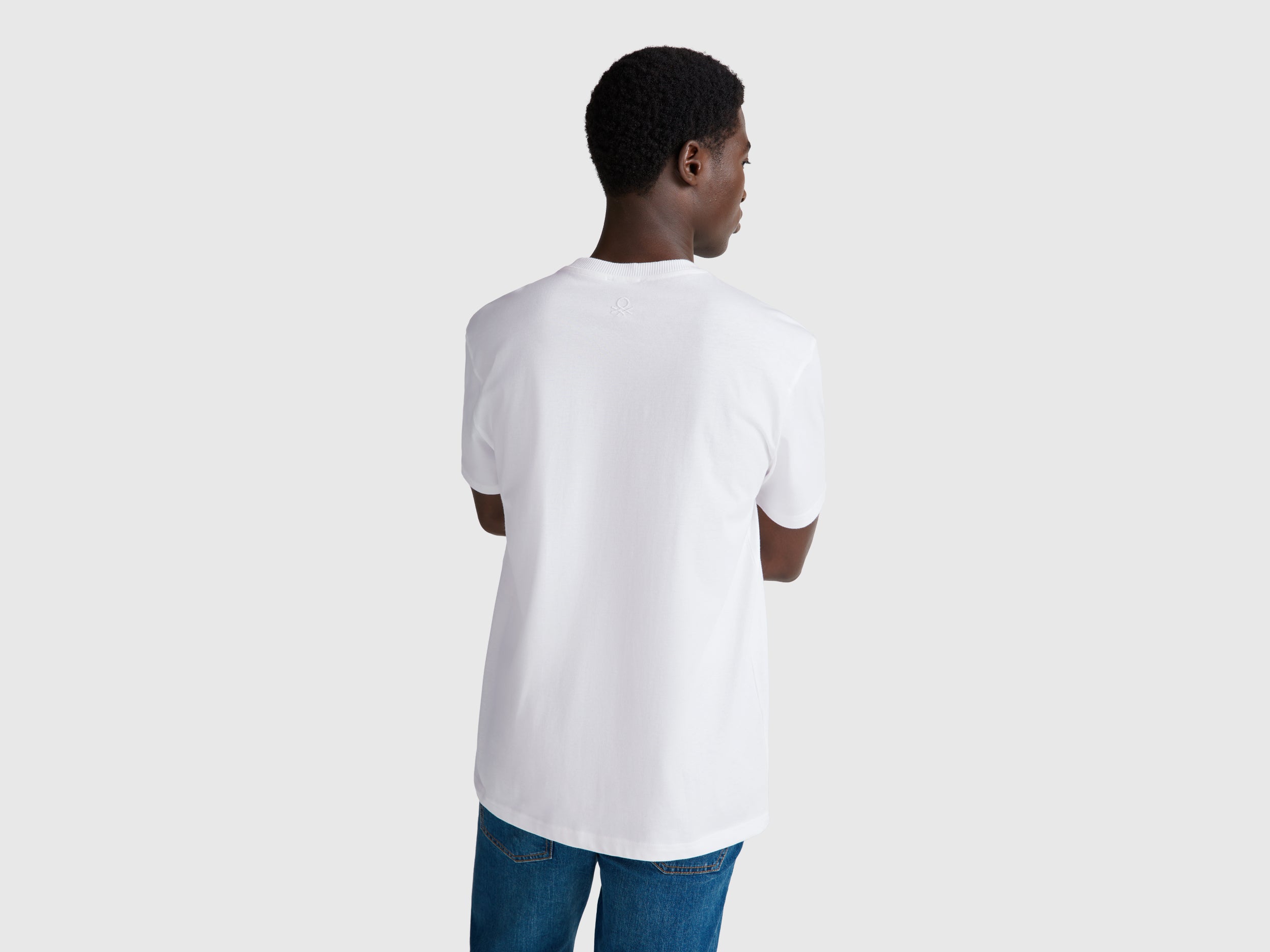 T-shirt em algodão com bolso pequeno - ucb_image_B