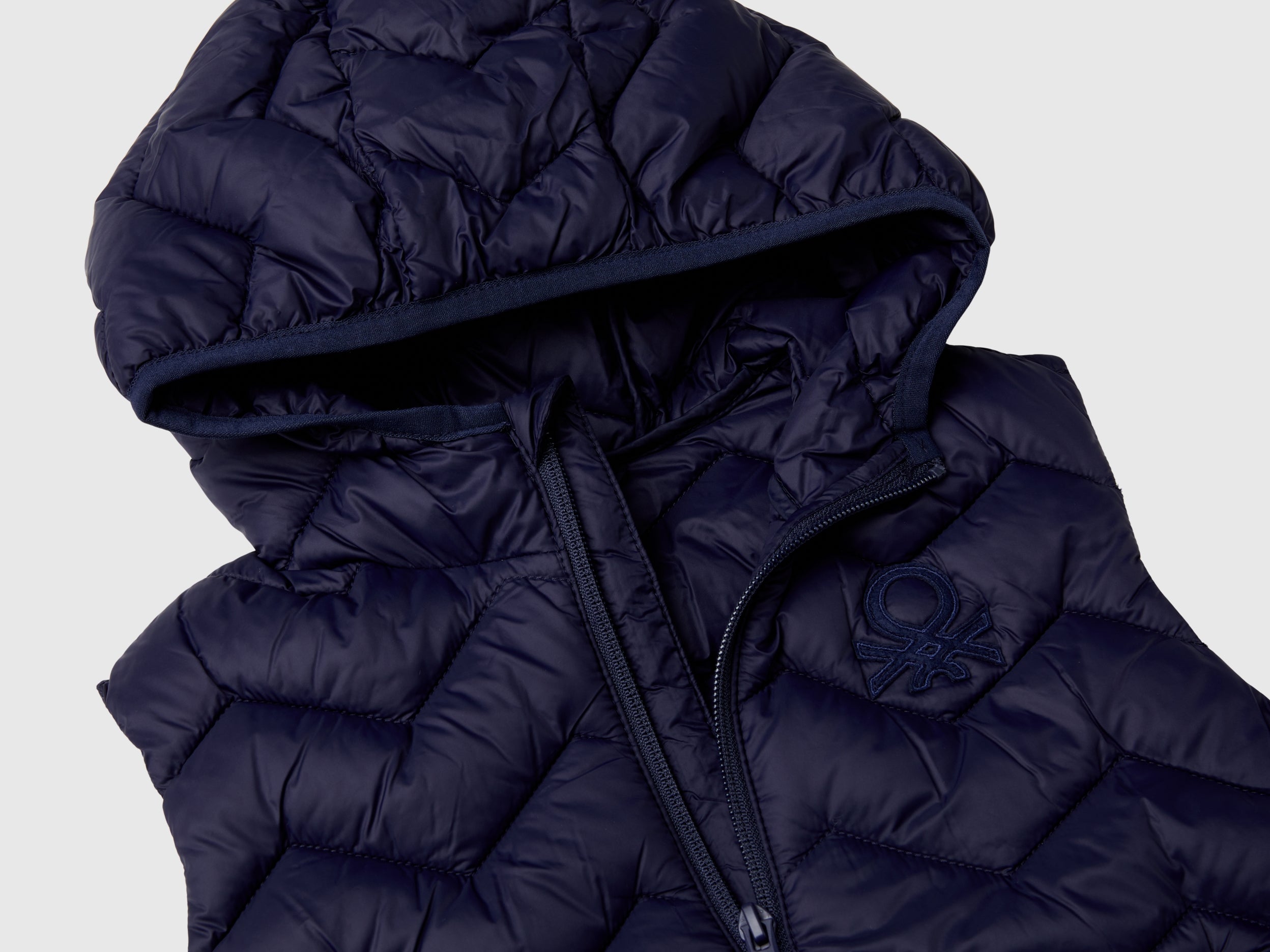 Gilet imbottito con cappuccio - ucb_image_DS1