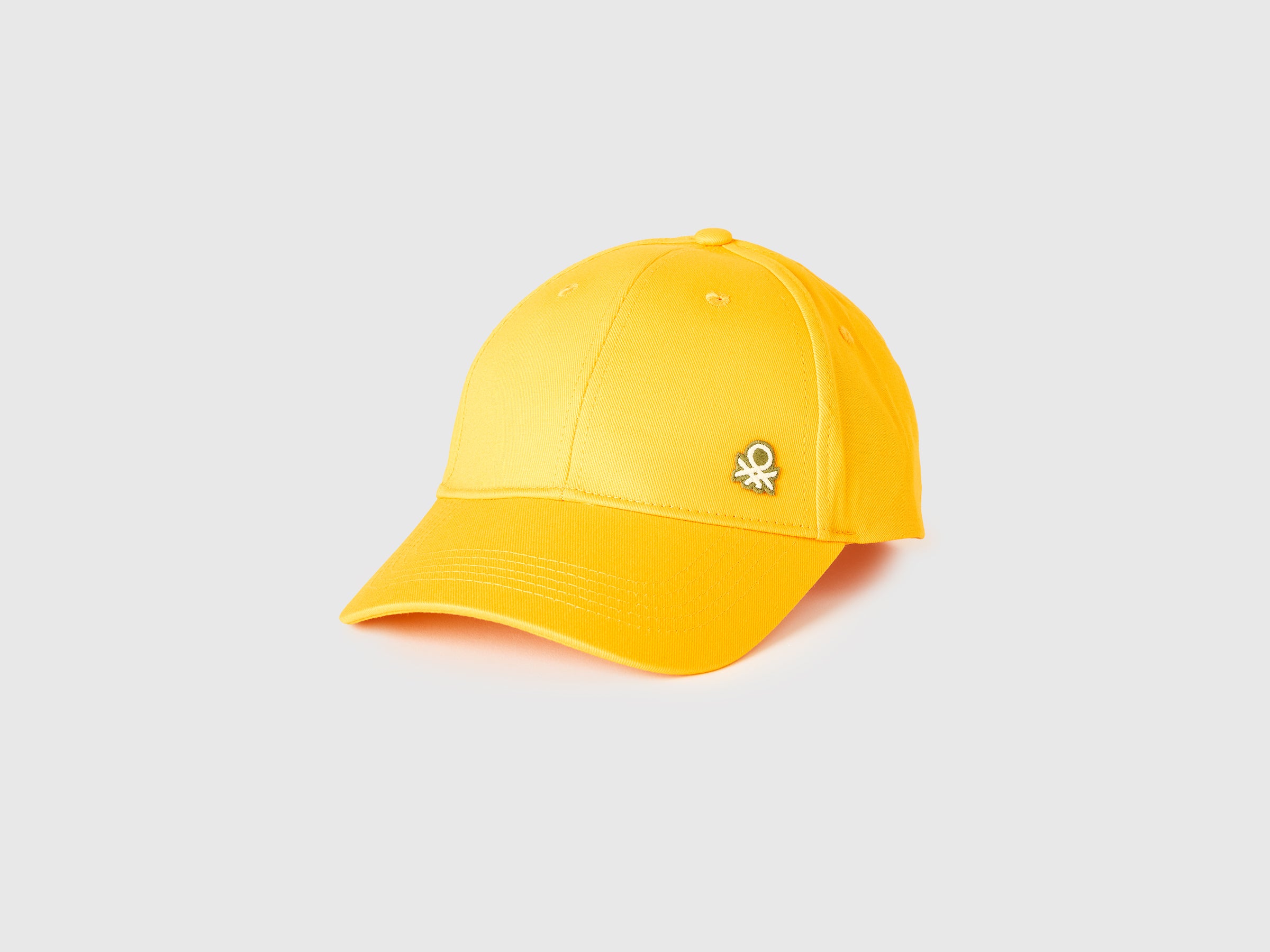Baseball cap with logo - ucb_image_FS