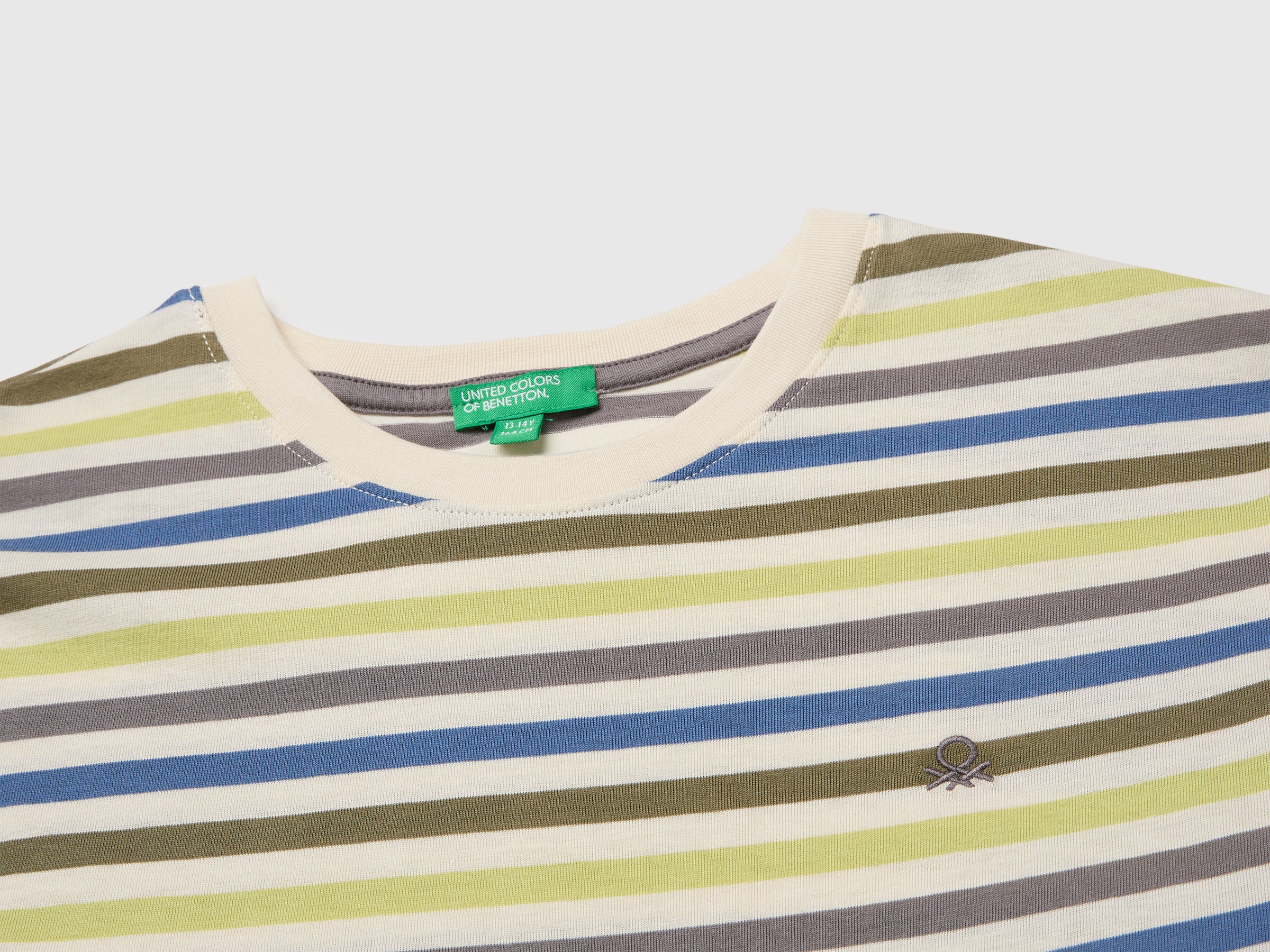 T-shirt às riscas em algodão orgânico - ucb_image_DS1