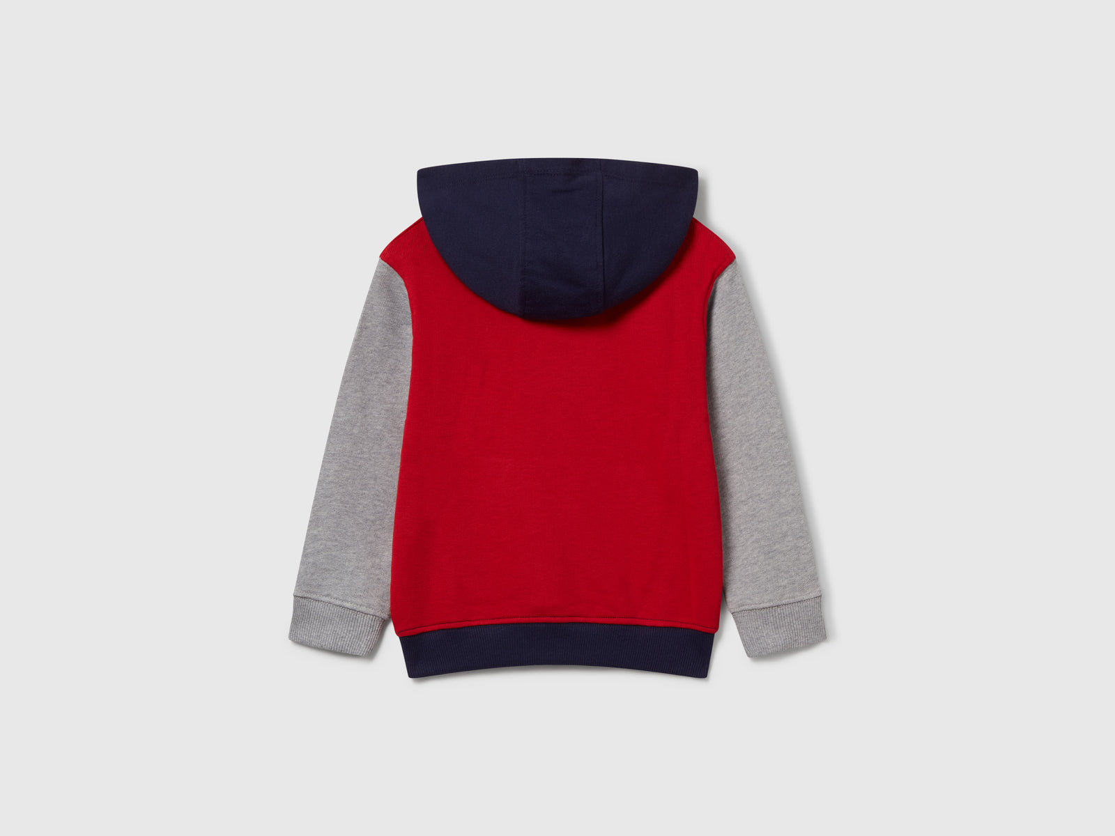 Sweat com bolso e capuz - ucb_image_BS