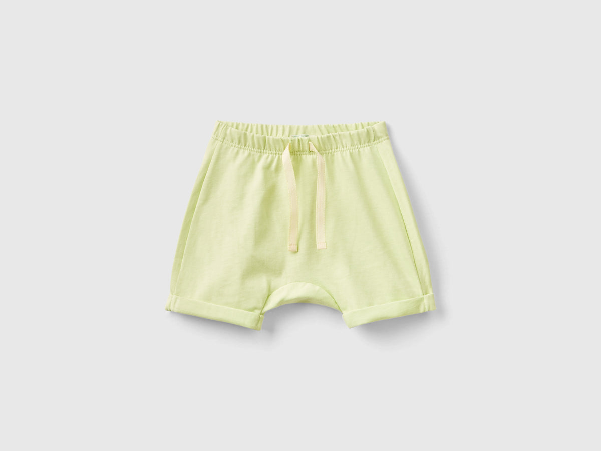 Calções com patch atrás - ucb_image_FS