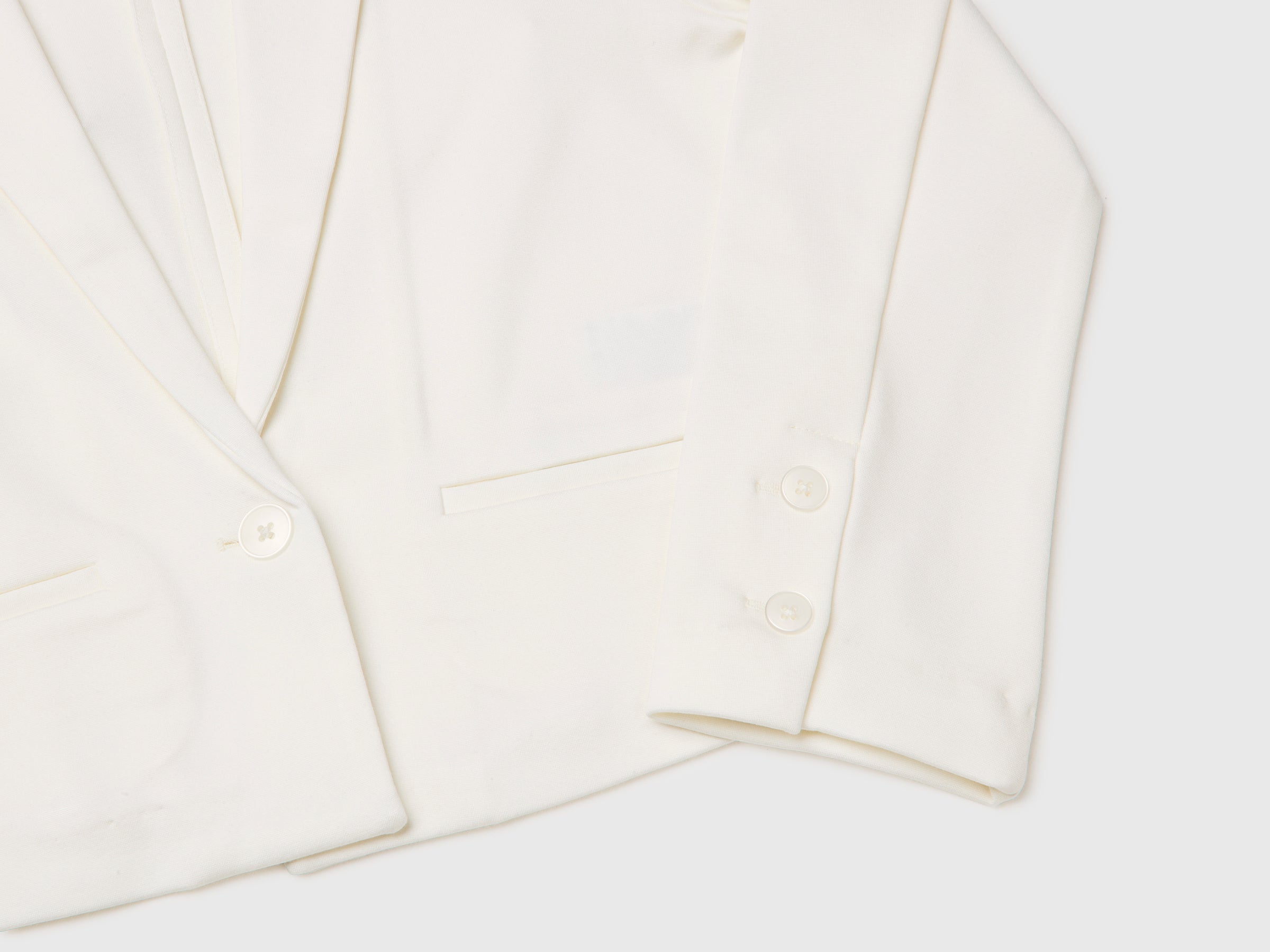 Blazer cropped elegante - ucb_image_DS1