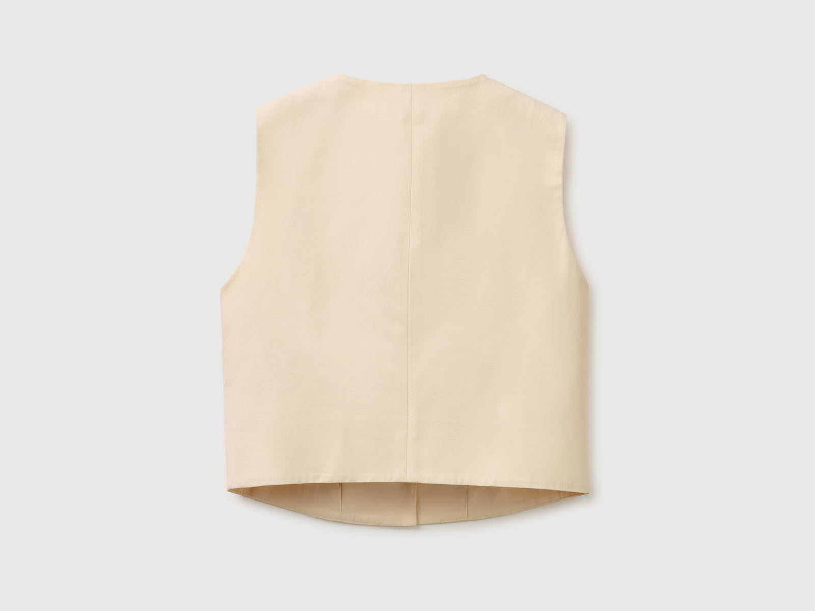 Crew neck vest with buttons - ucb_image_BS