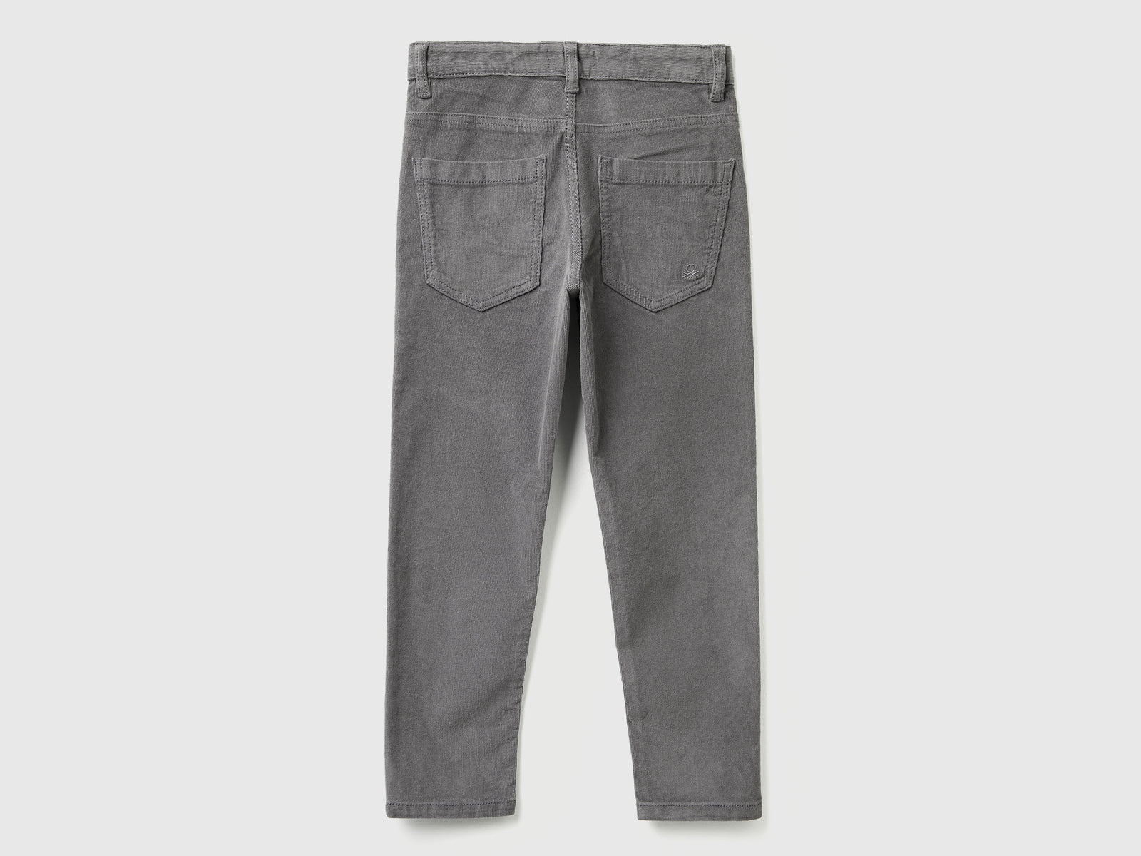 Calças slim fit em veludo stretch - ucb_image_BS