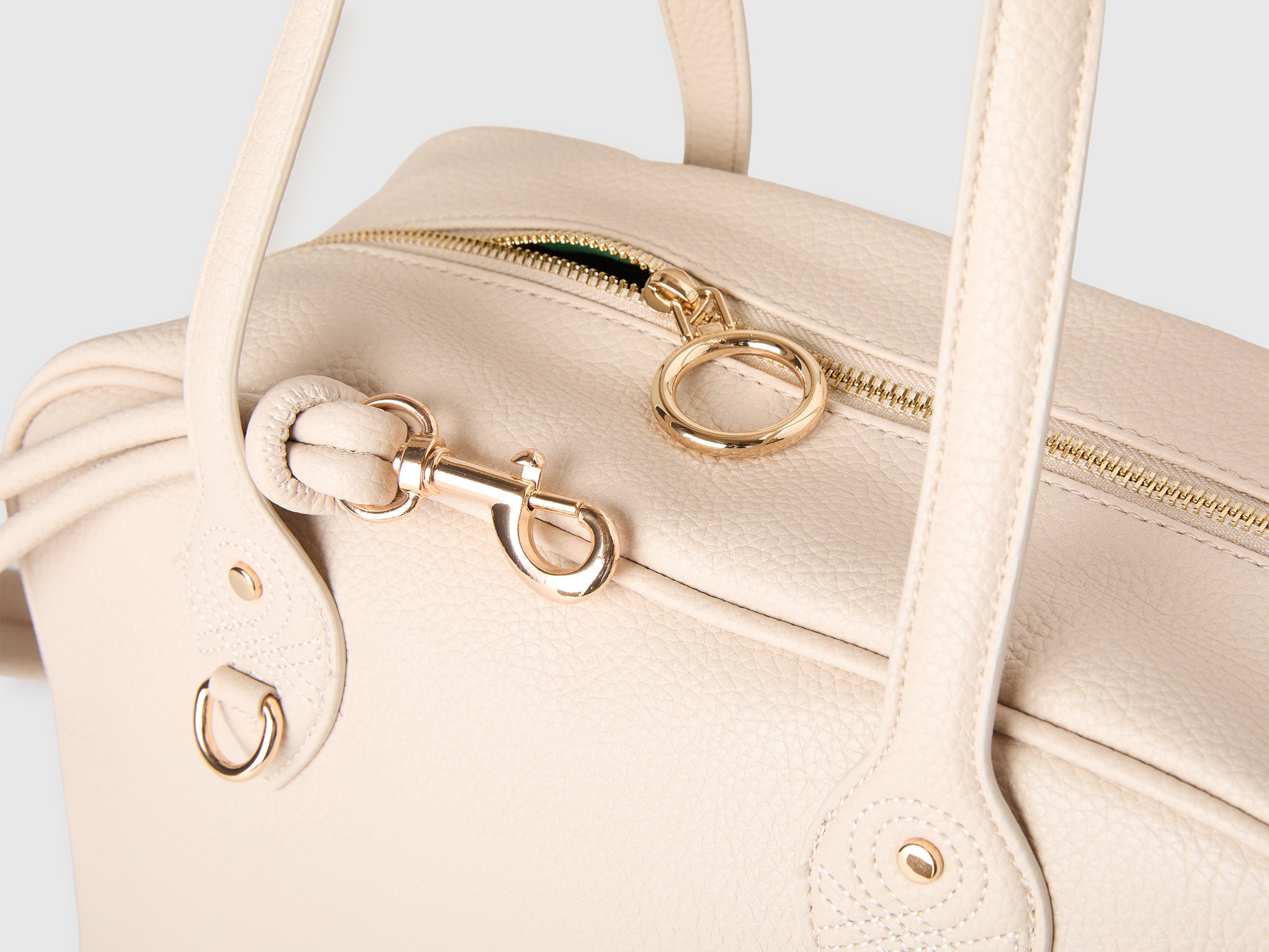 Bolsa bowling de ombro - ucb_image_DS1