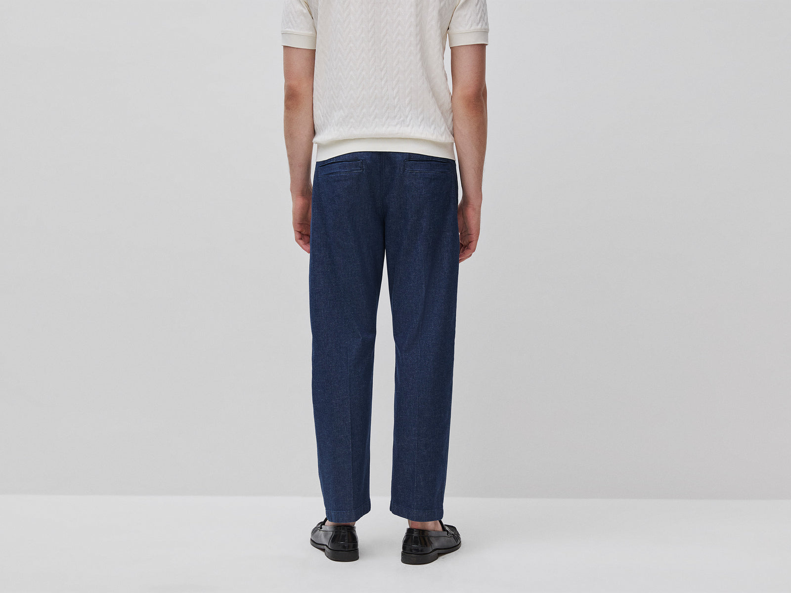 Chinos slim fit em denim leve - ucb_image_B