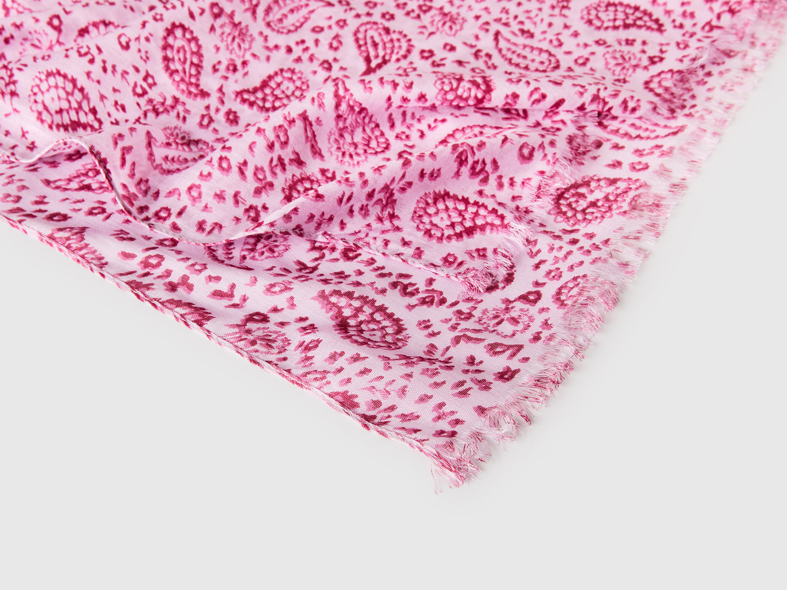Écharpe padrão em viscose - ucb_image_DS1