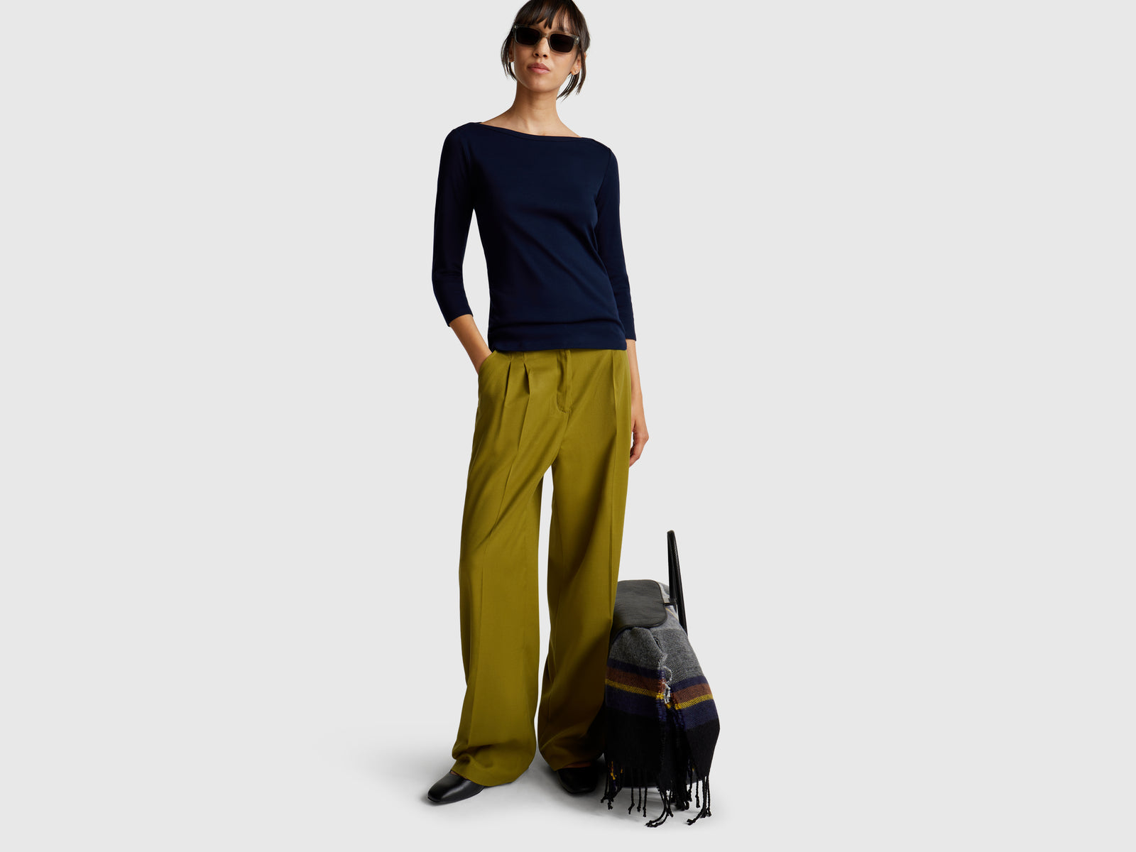T-shirt with boat neck
