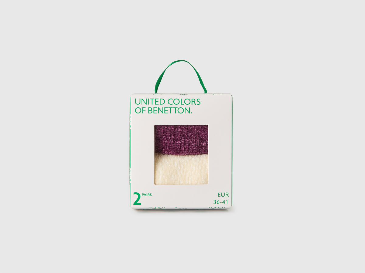 Duas meias em chenille - ucb_image_FY
