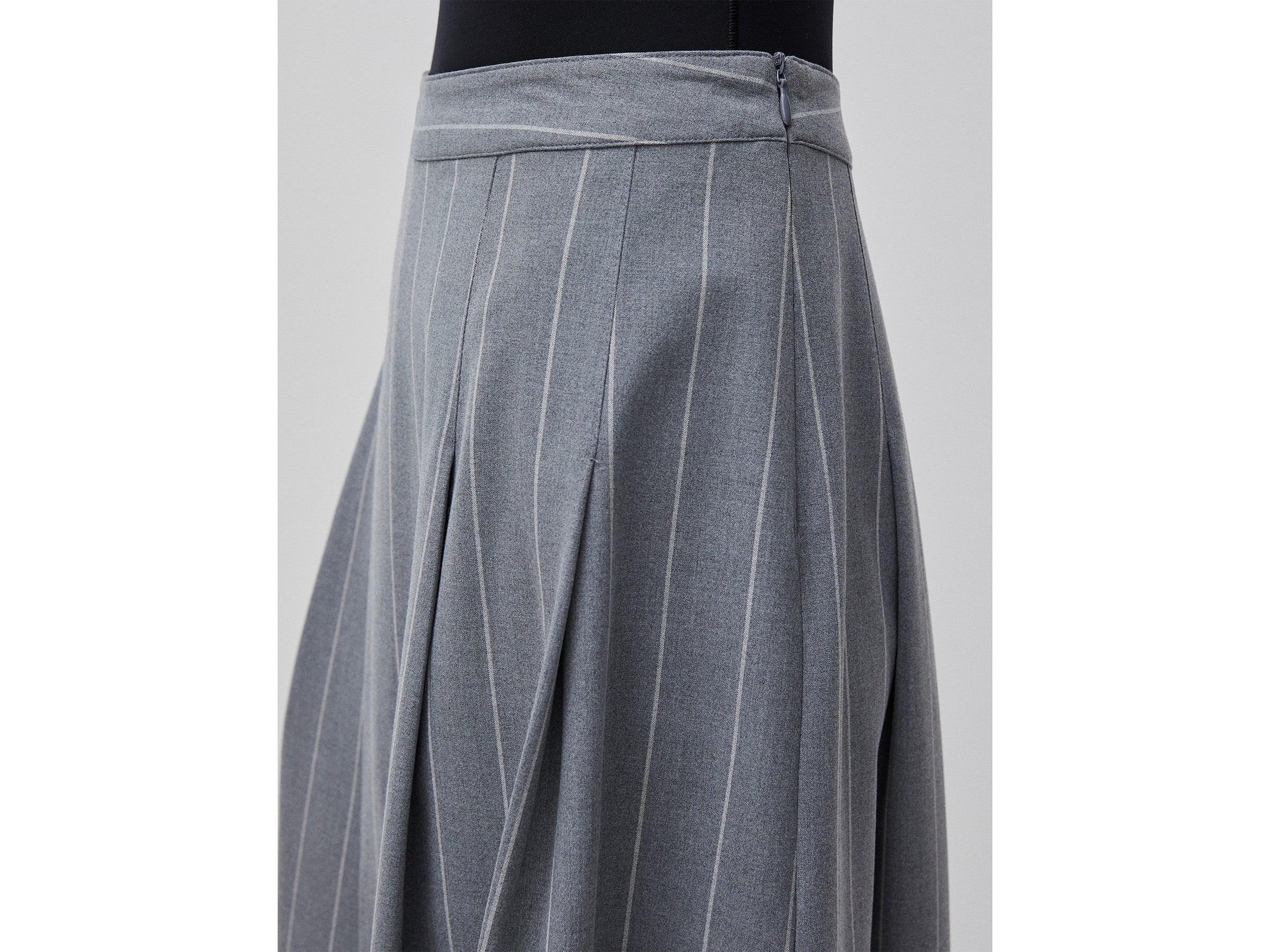 Saia risca de giz com racha - ucb_image_FY
