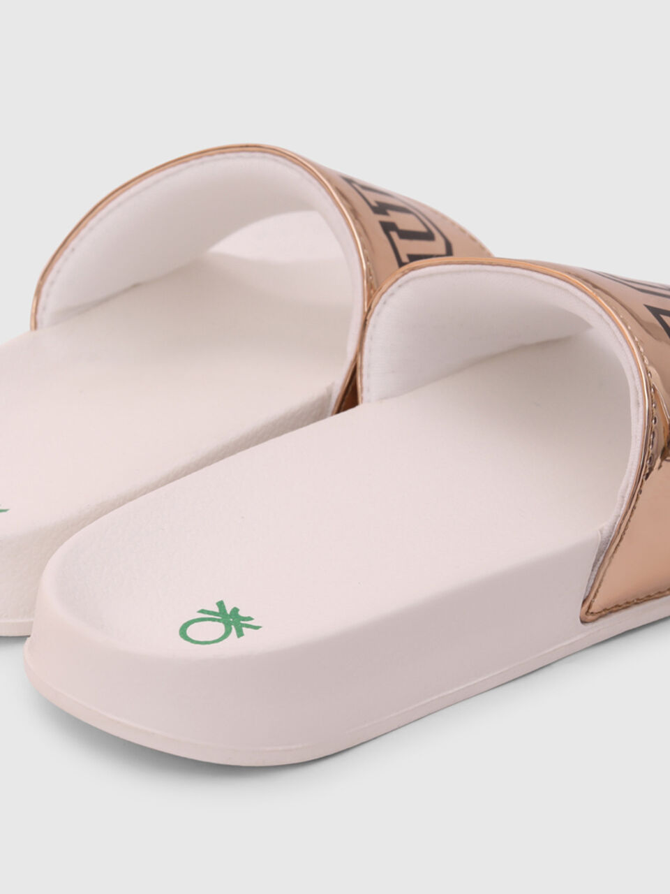 Slippers With Print image number null