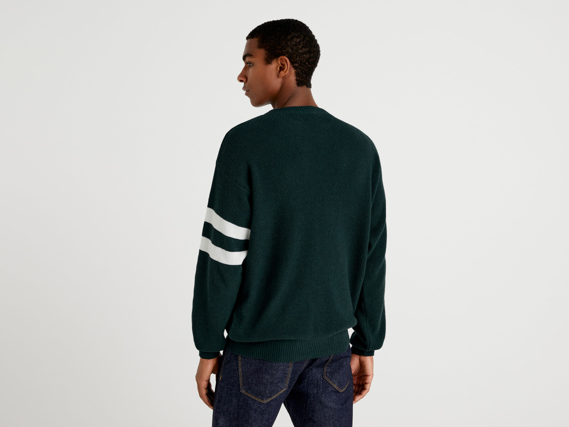 Sweater in cashmere and wool blend image number 2