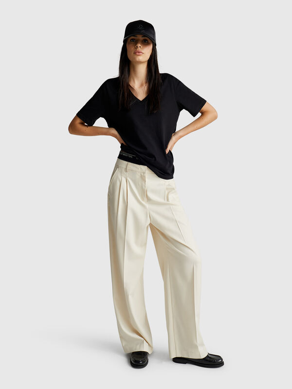 V-neck t-shirt in slub cotton Women