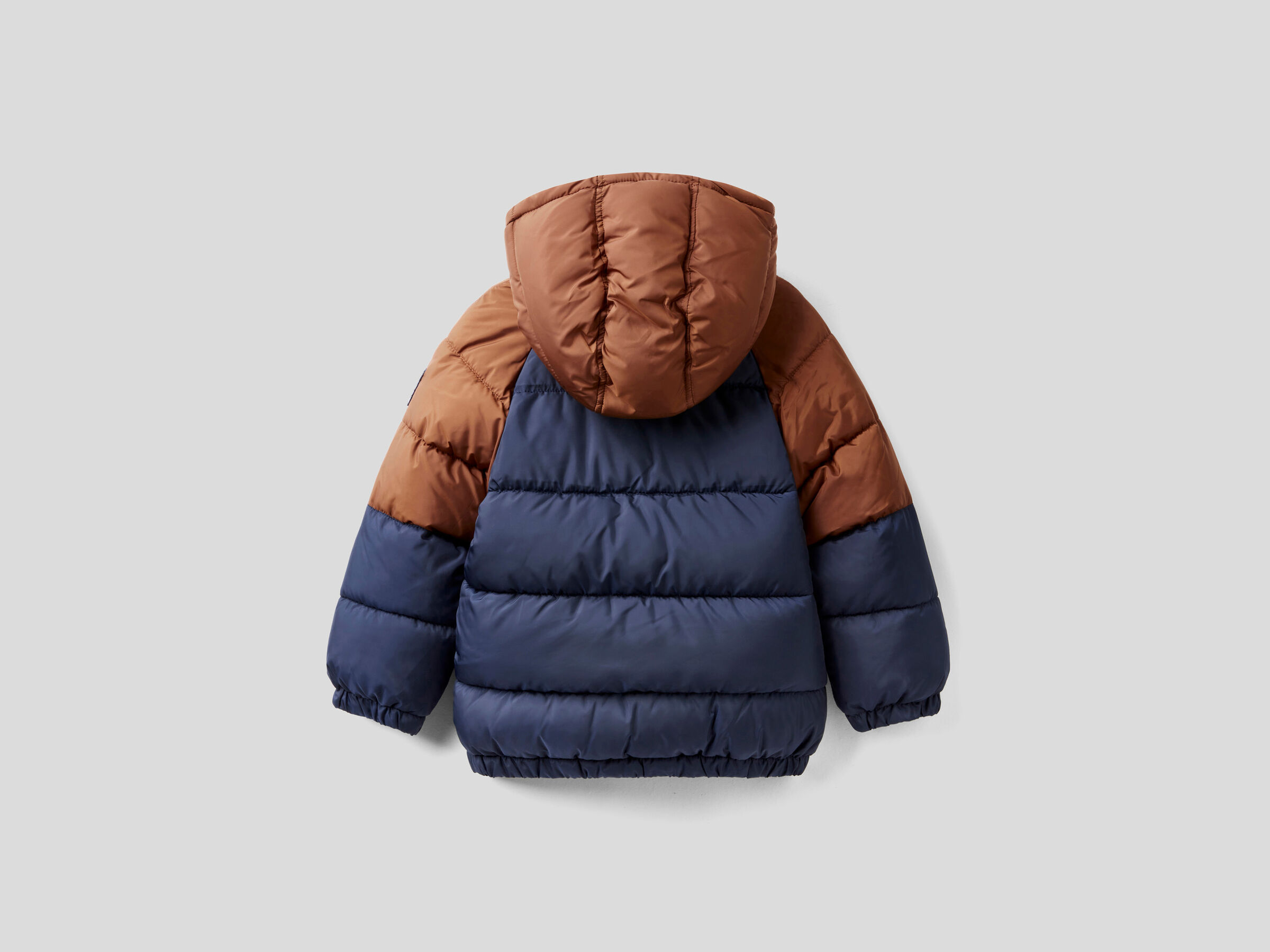 Color block puffer jacket image number 2