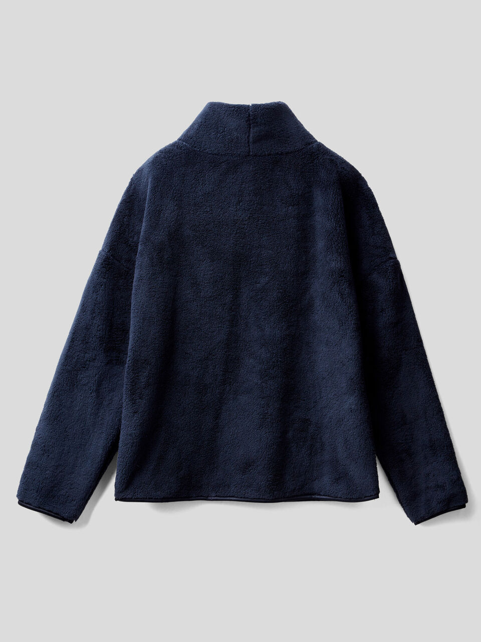 Sweater in synthetic fur with pockets image number 2