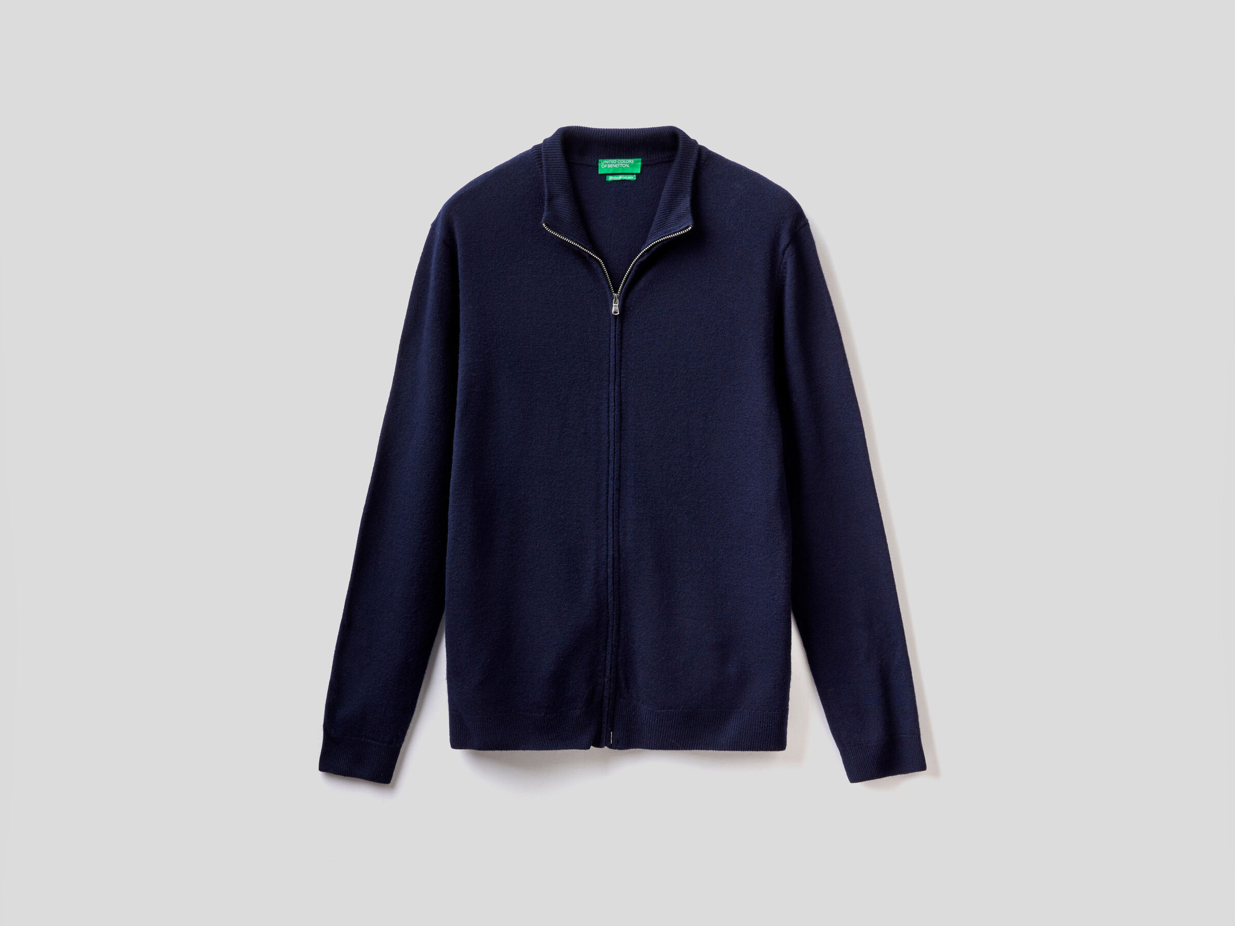 Zip-up cardigan in 100% virgin wool image number 5