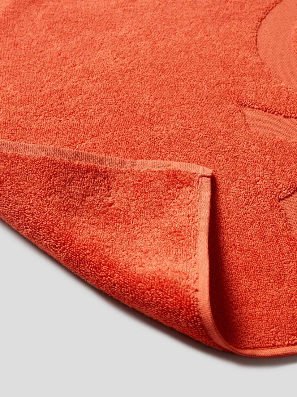 Bath mat with Benetton logo image number 2