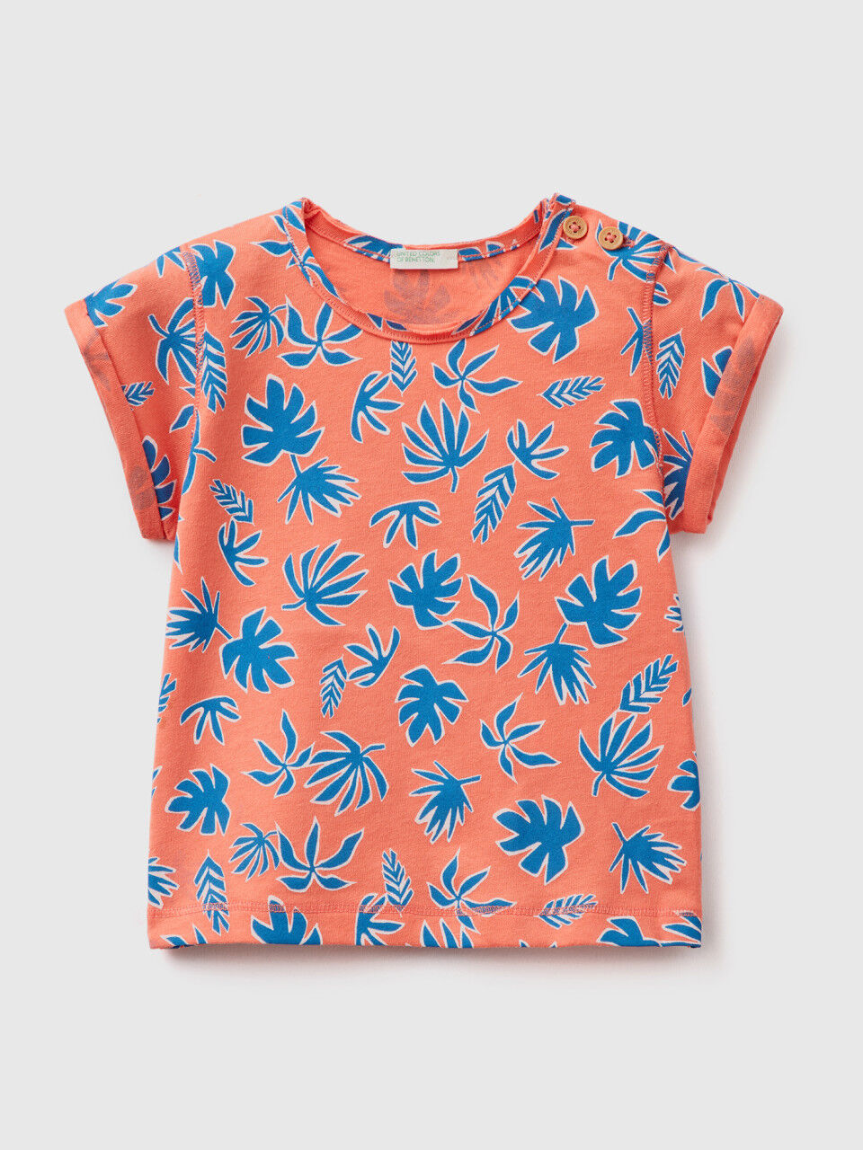 T-shirt with tropical print