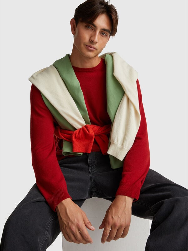Red crew neck sweater in pure Merino wool Men