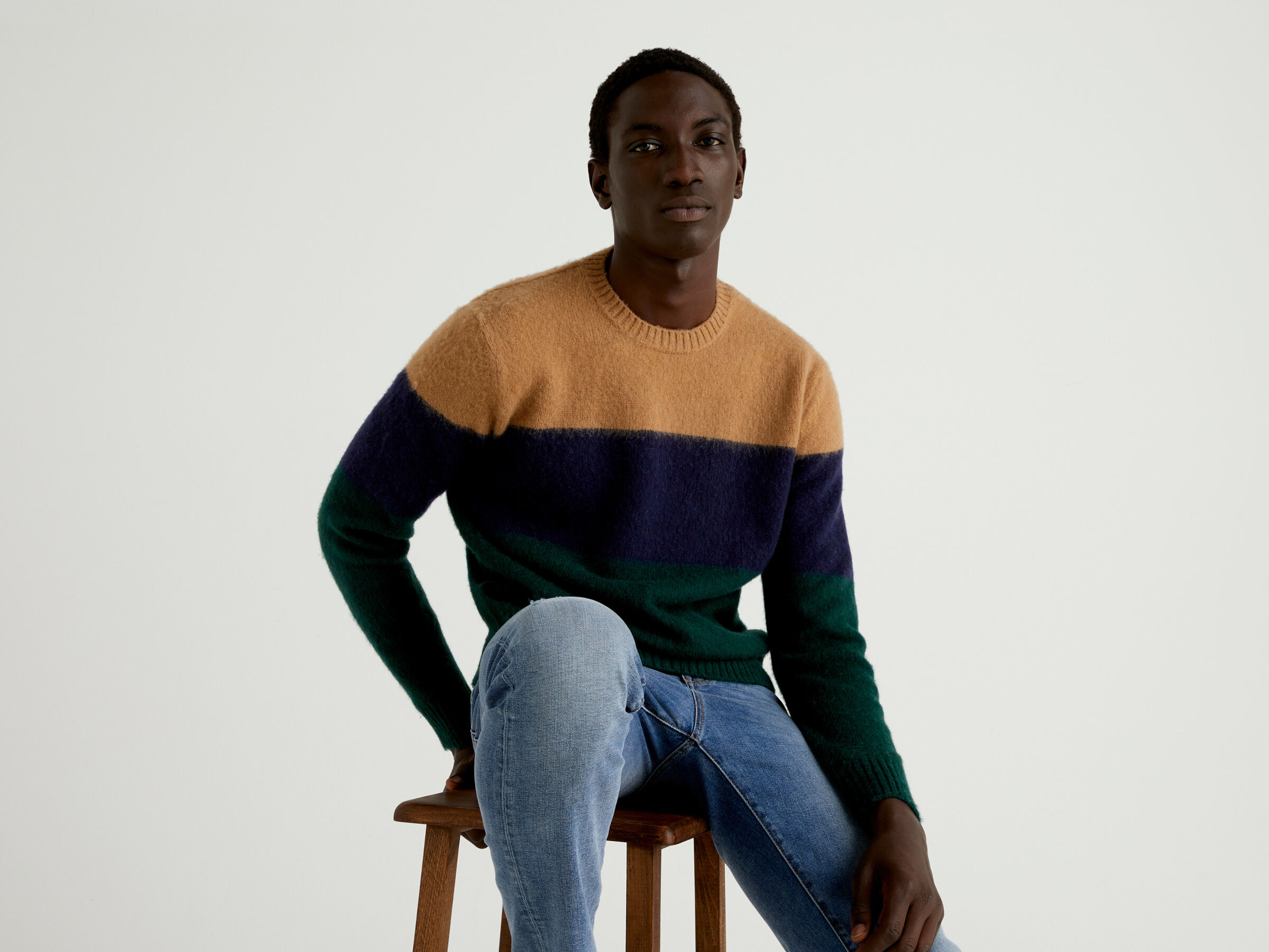 Color block sweater in pure Shetland wool image number 3