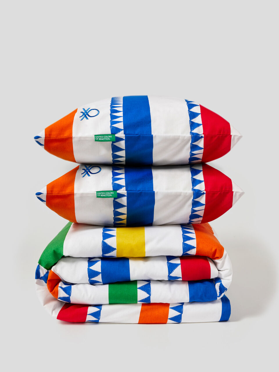 255x200 cm reversible duvet cover and two pillowcases image number 1