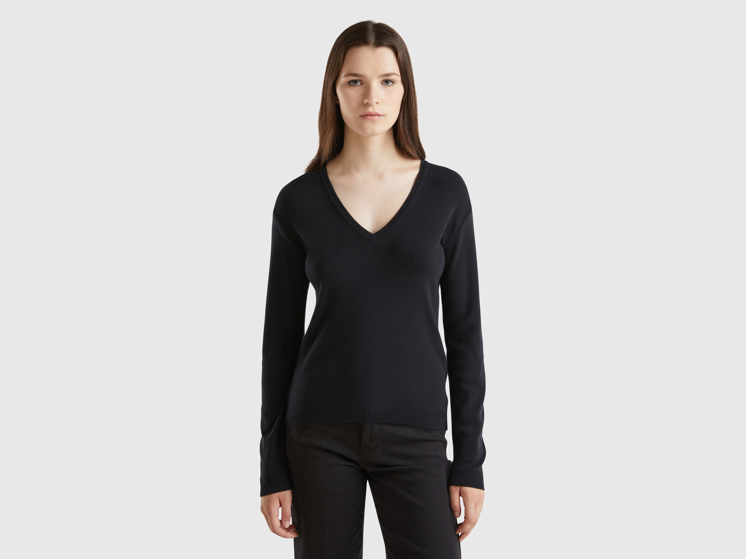 Ladies v neck sweaters long sleeve on sale