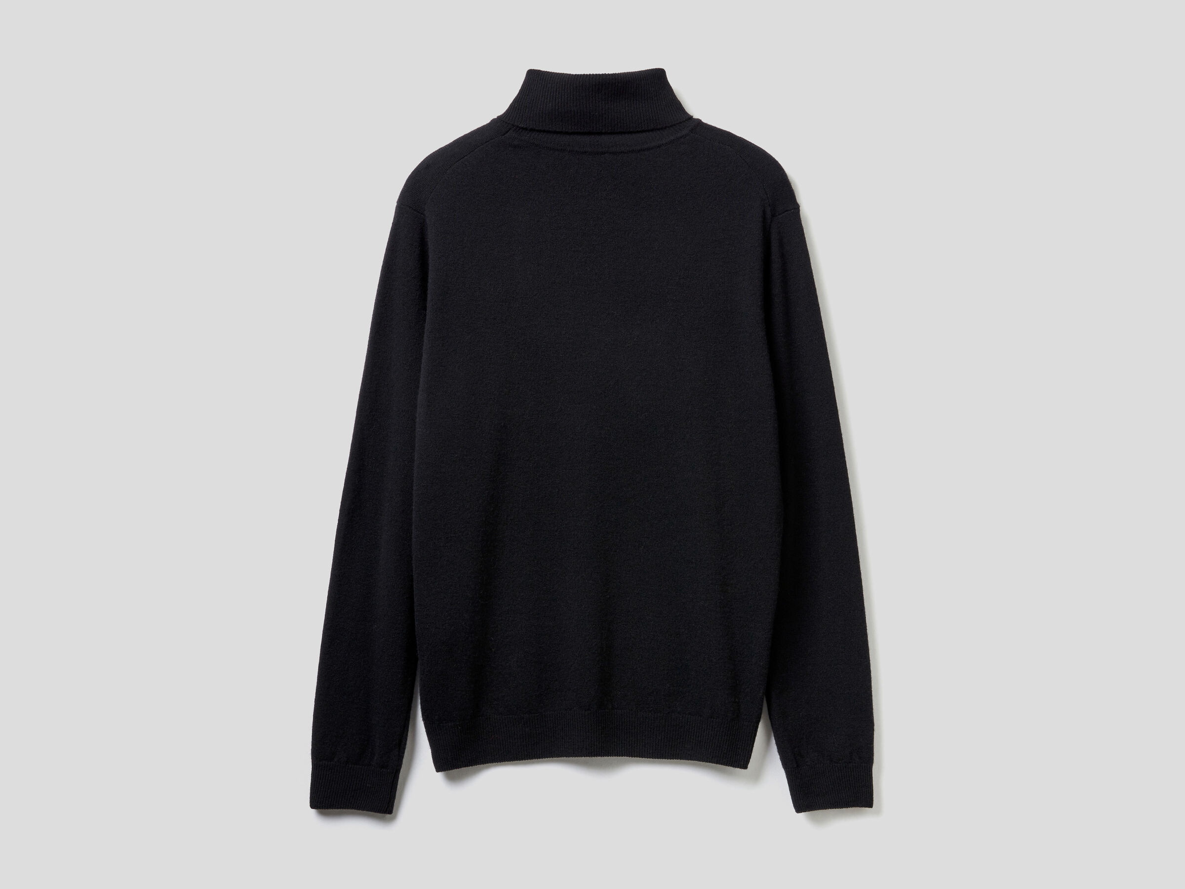 Turtleneck in pure virgin wool image number 6