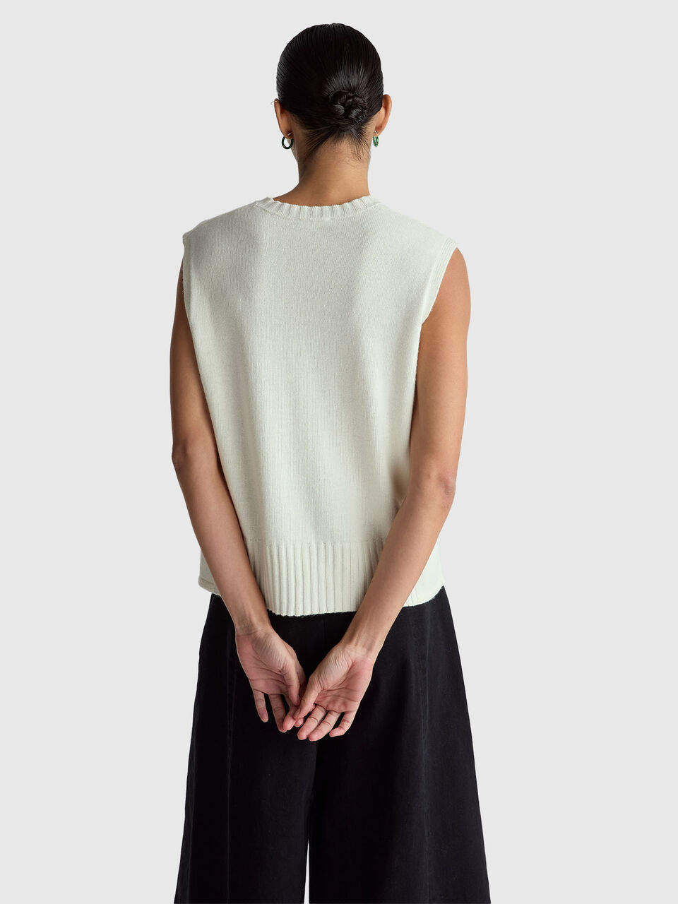 SLEEVELESS SWEATER Women image number null