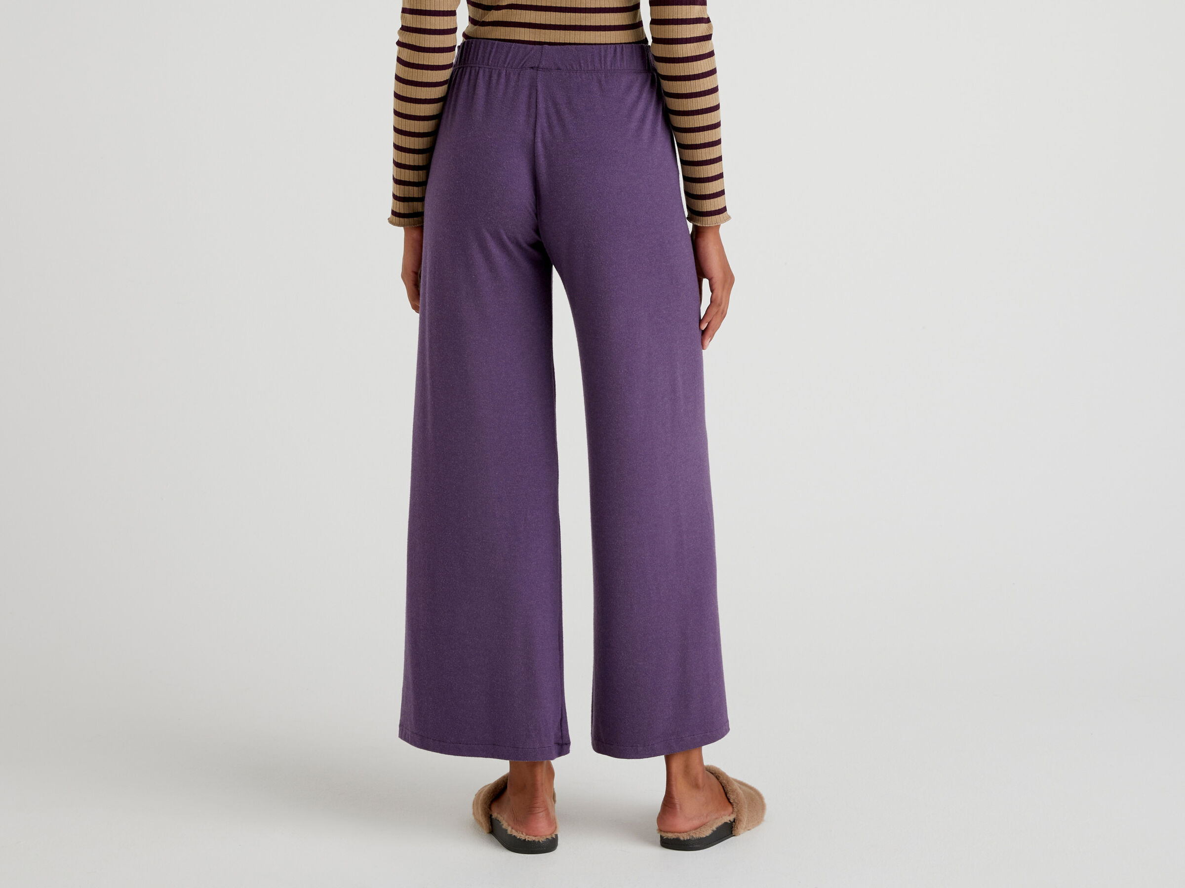Flowy trousers with wide leg image number 2