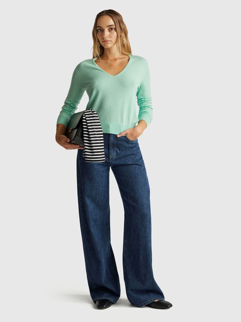 V NECK SWEATER L/S Women image number null