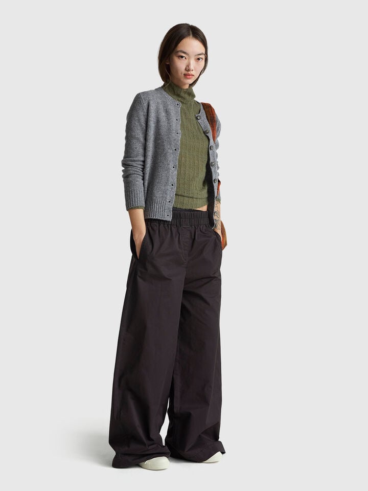 TROUSERS Women