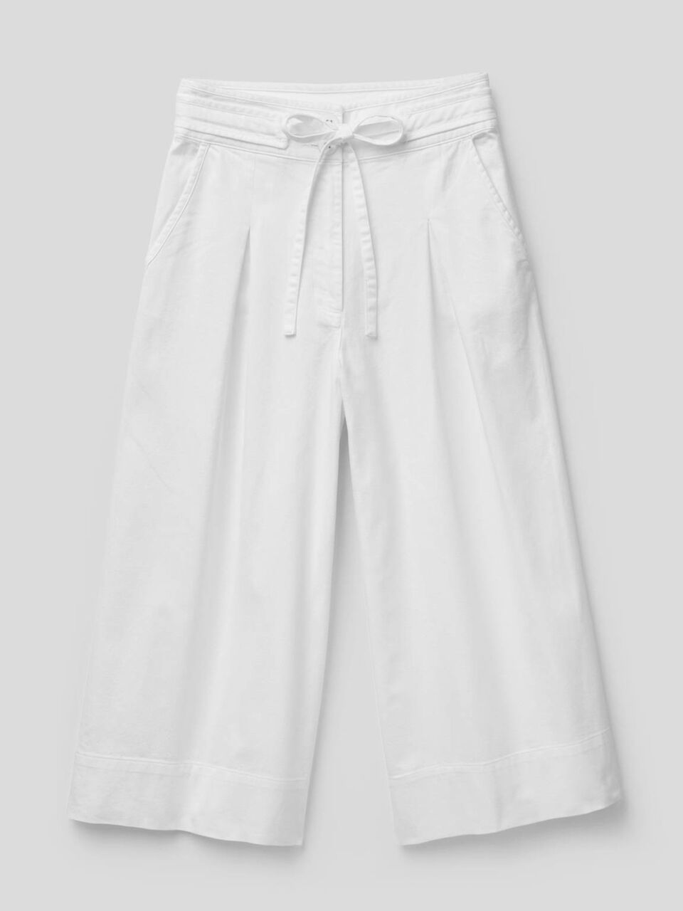 Cropped wide leg trousers image number null