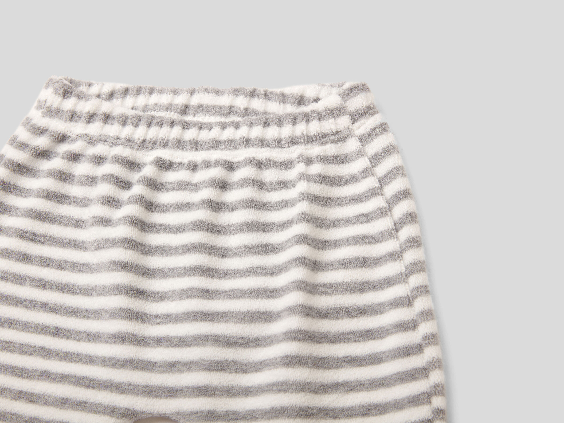 Patterned set in viscose blend image number 3