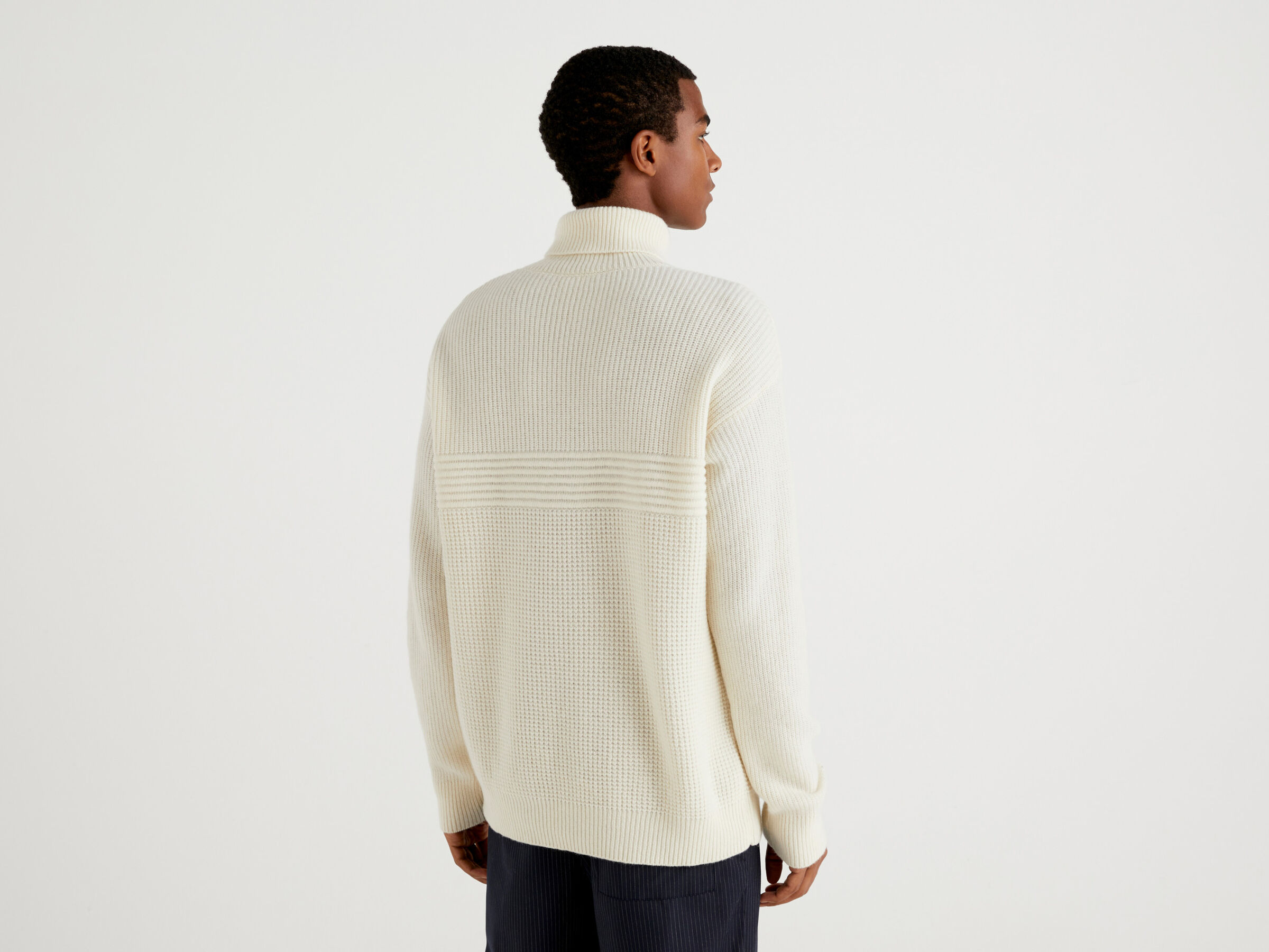 Wool blend turtleneck image number 2