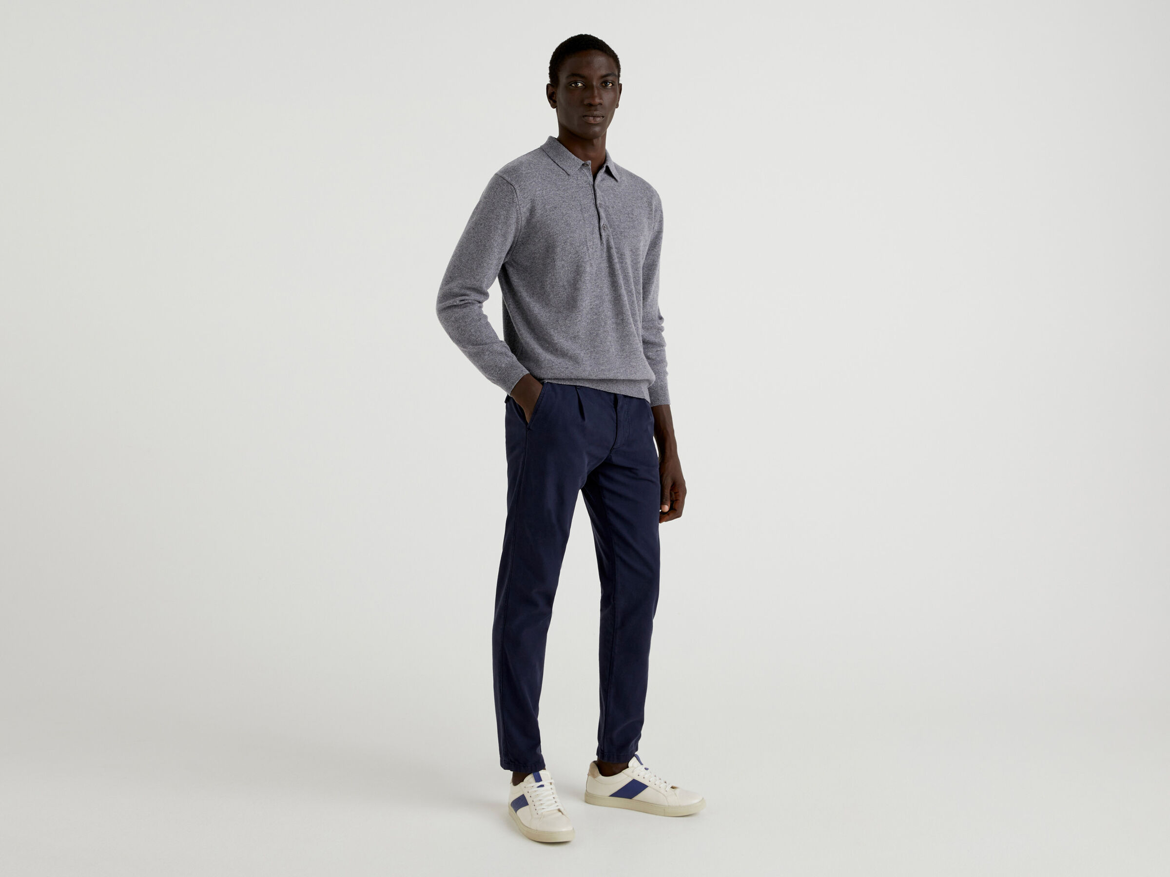 Polo in pure Merino wool image number 3