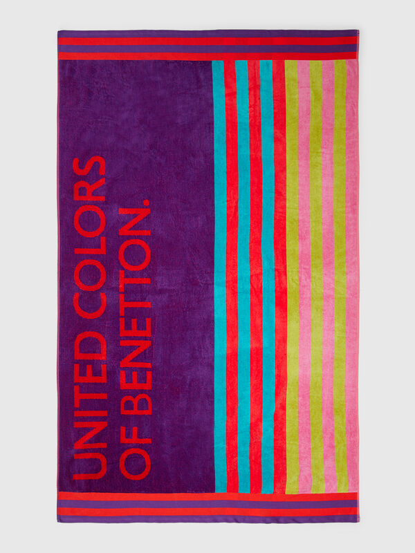 Beach towel with stripes