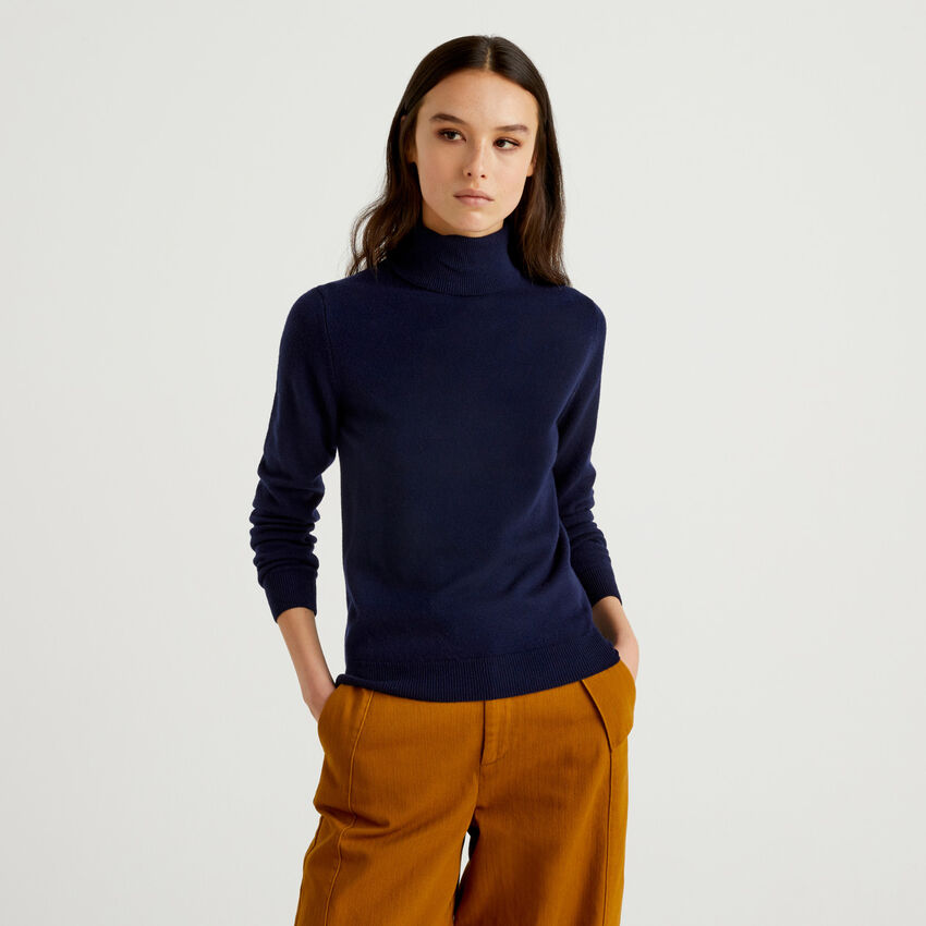 Dark blue turtleneck sweater in pure virgin wool