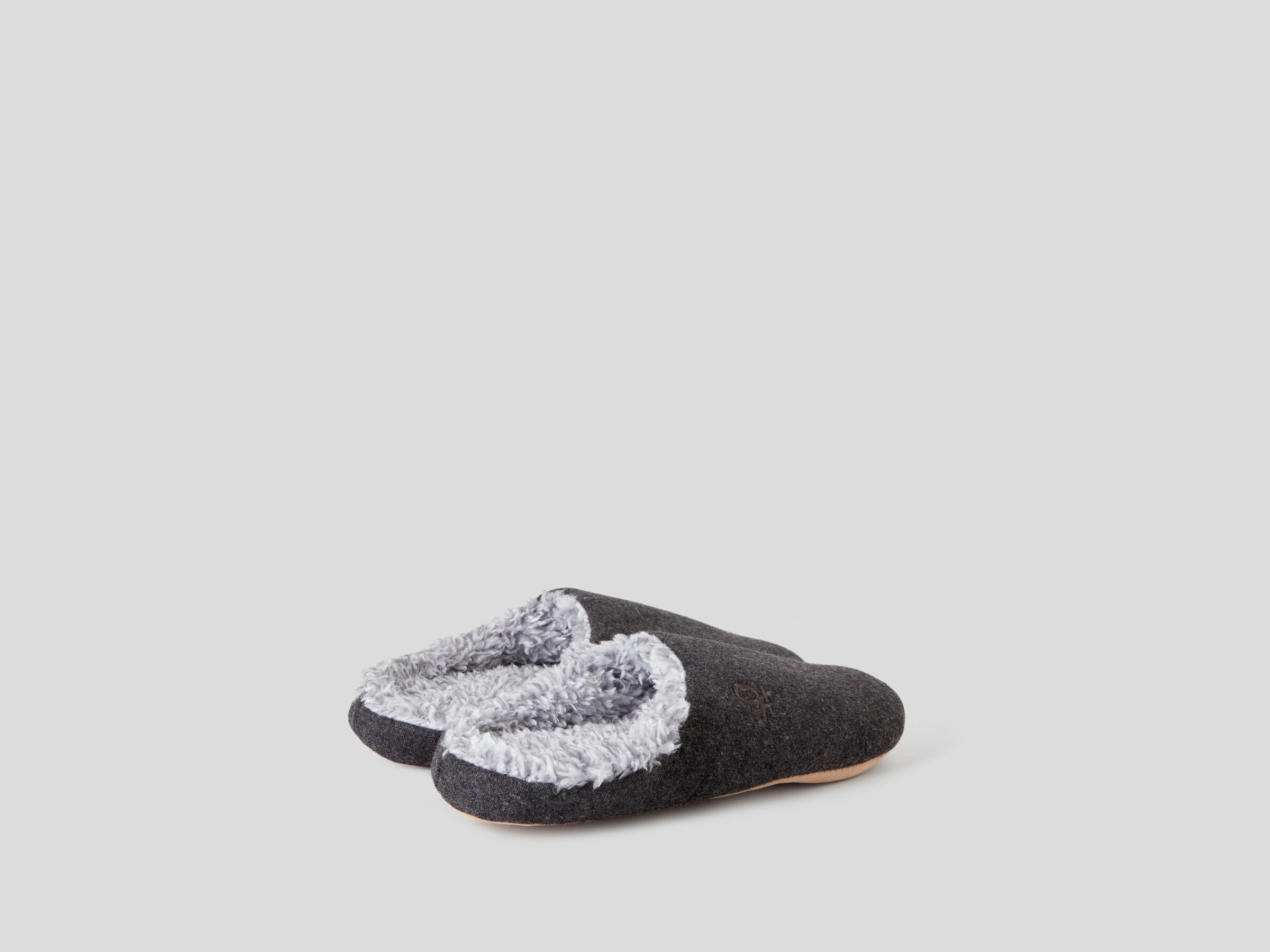 Lined slippers image number 3