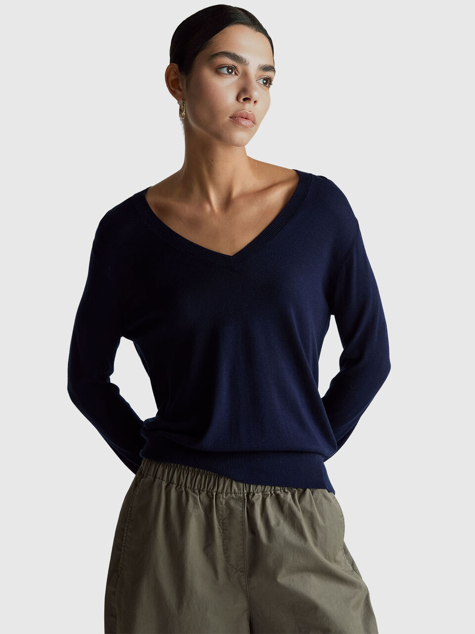 V NECK SWEATER L/S Women image number null