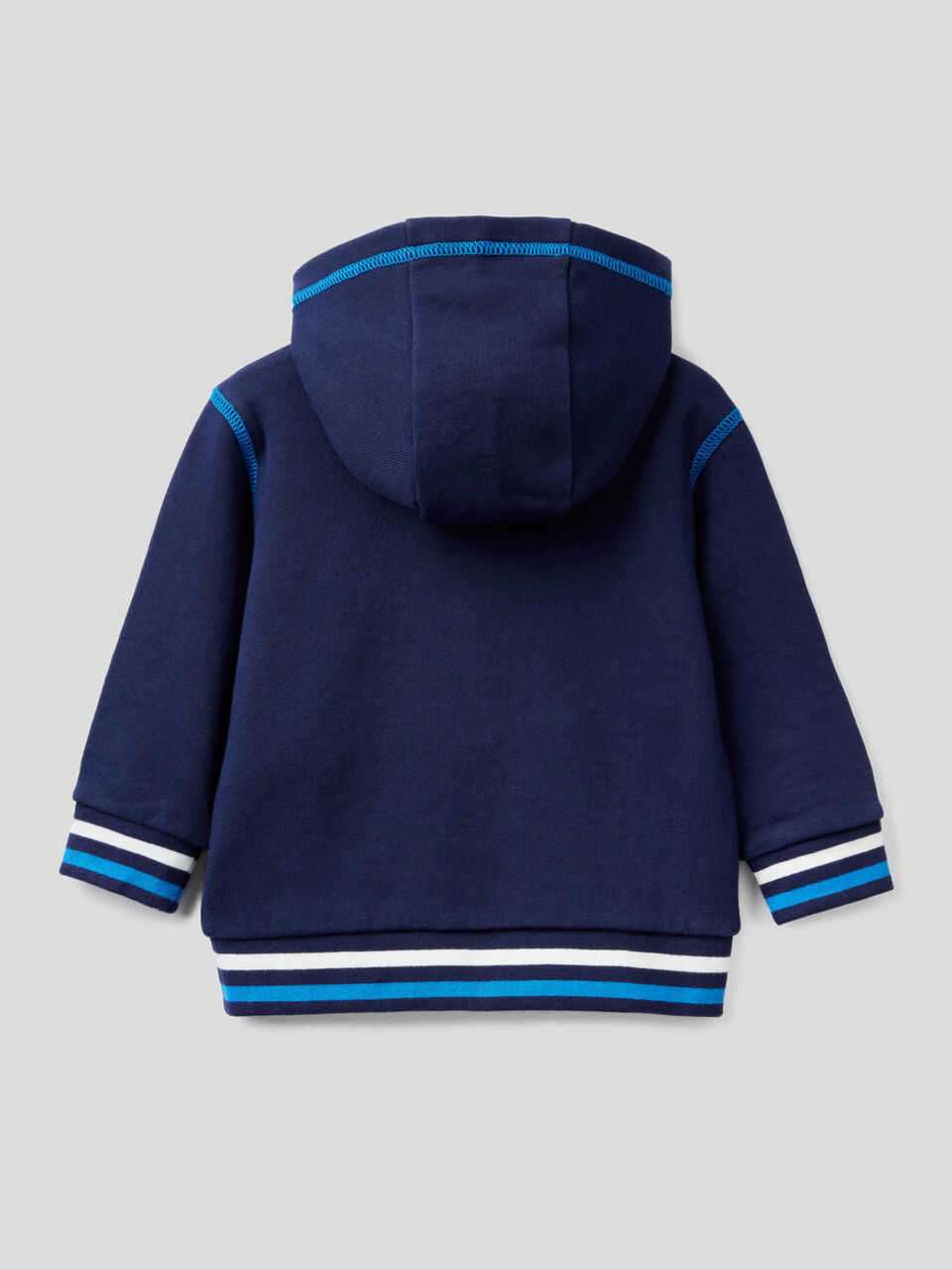 Zip-up hoodie image number 2