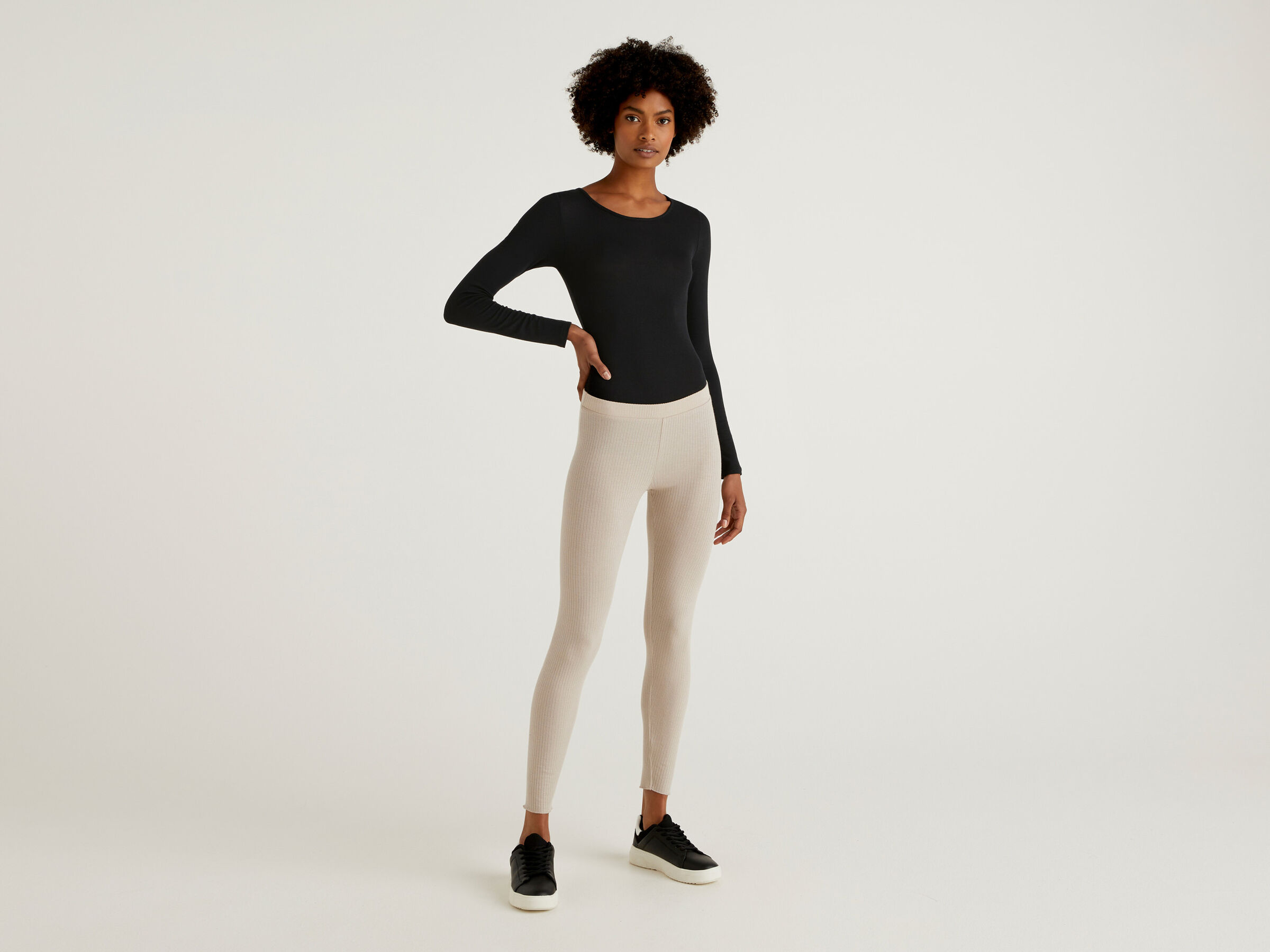 Long sleeve thin ribbed bodysuit image number 3