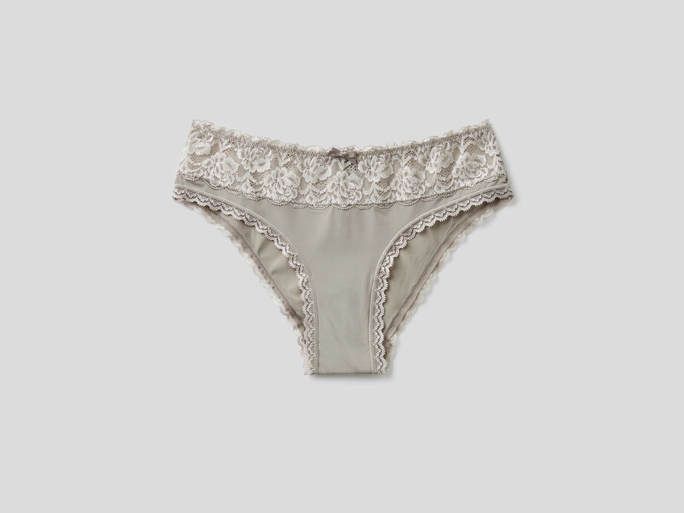 Stretch underwear with lace image number 3
