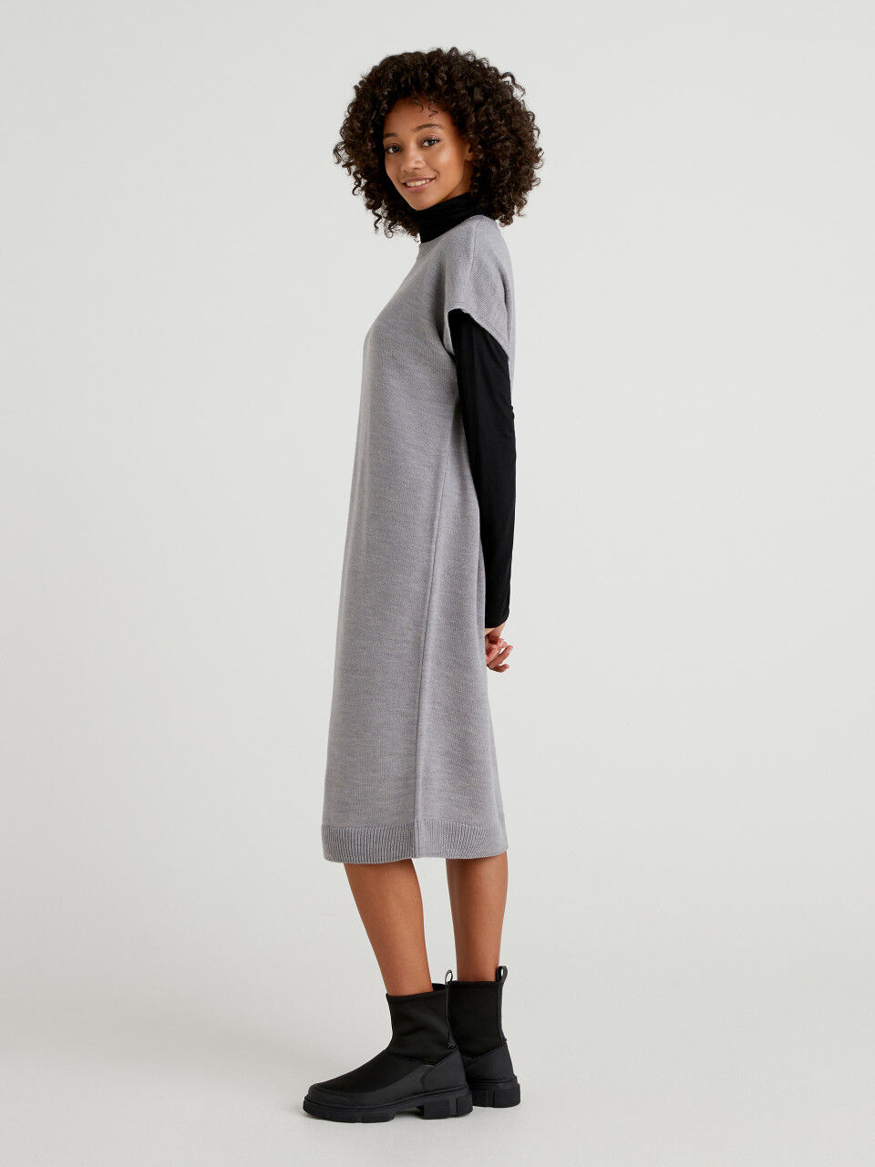 Midi dress in wool blend