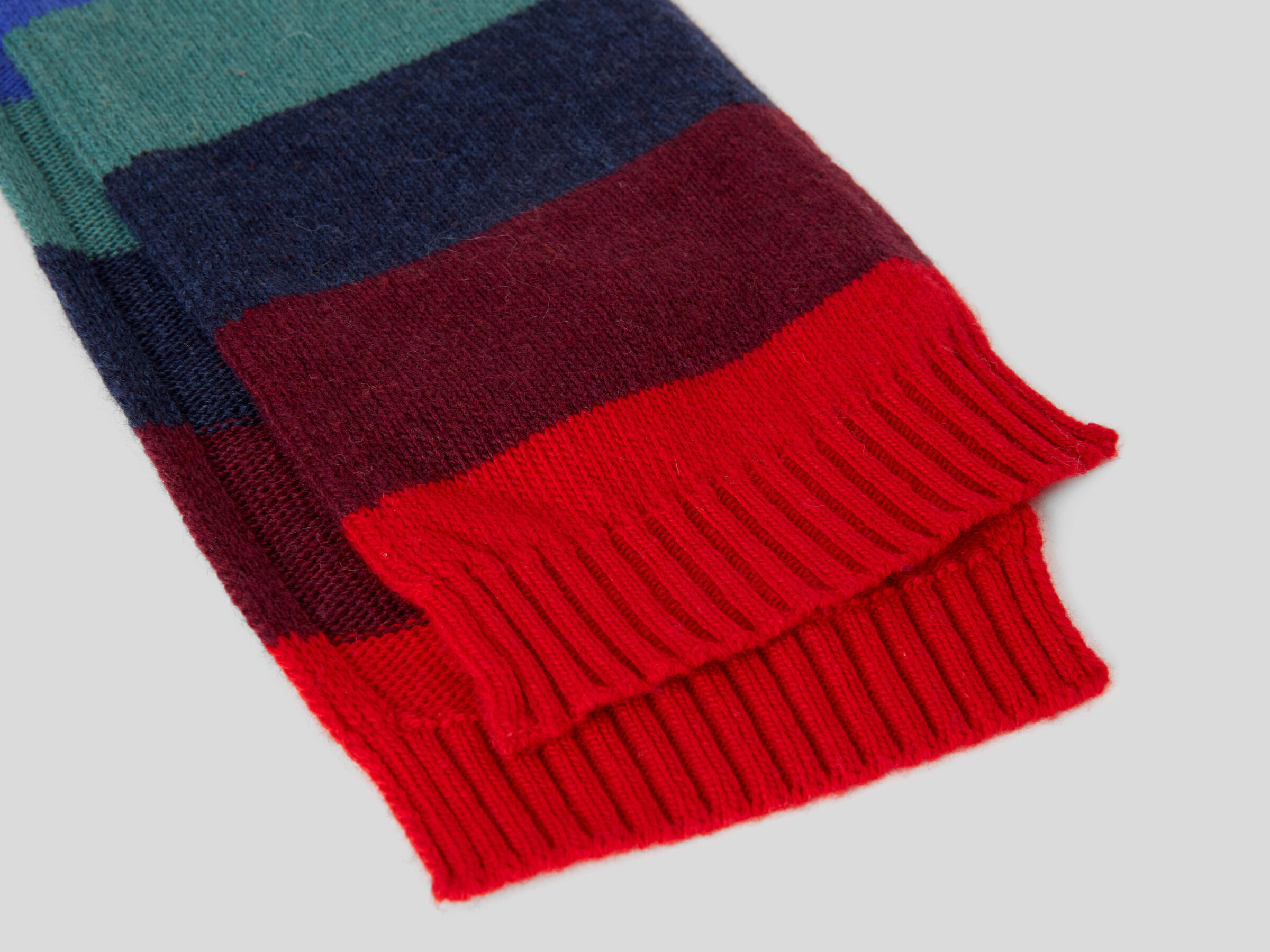 Striped scarf in recycled wool blend image number 2