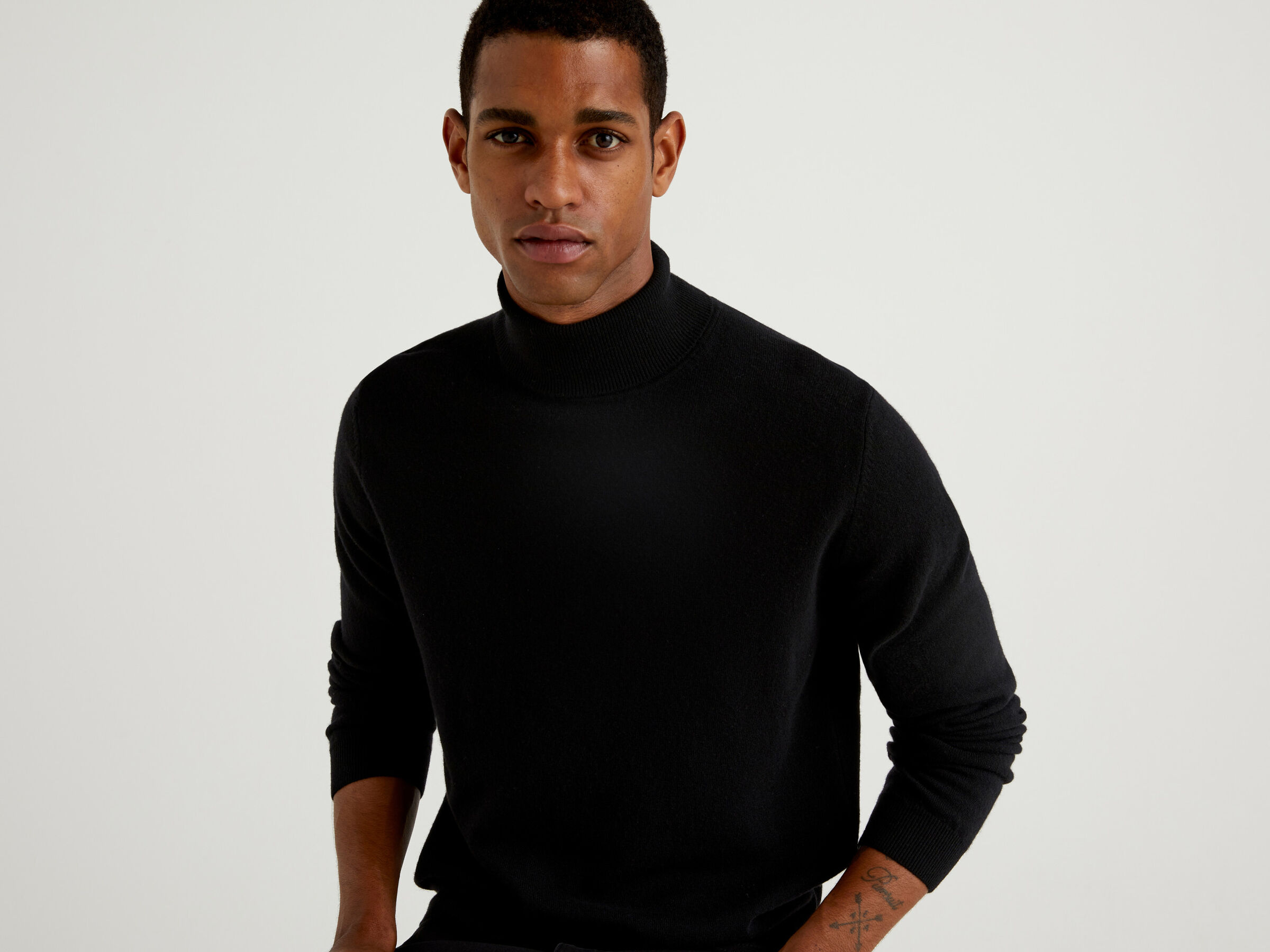 Turtleneck in pure virgin wool image number 4