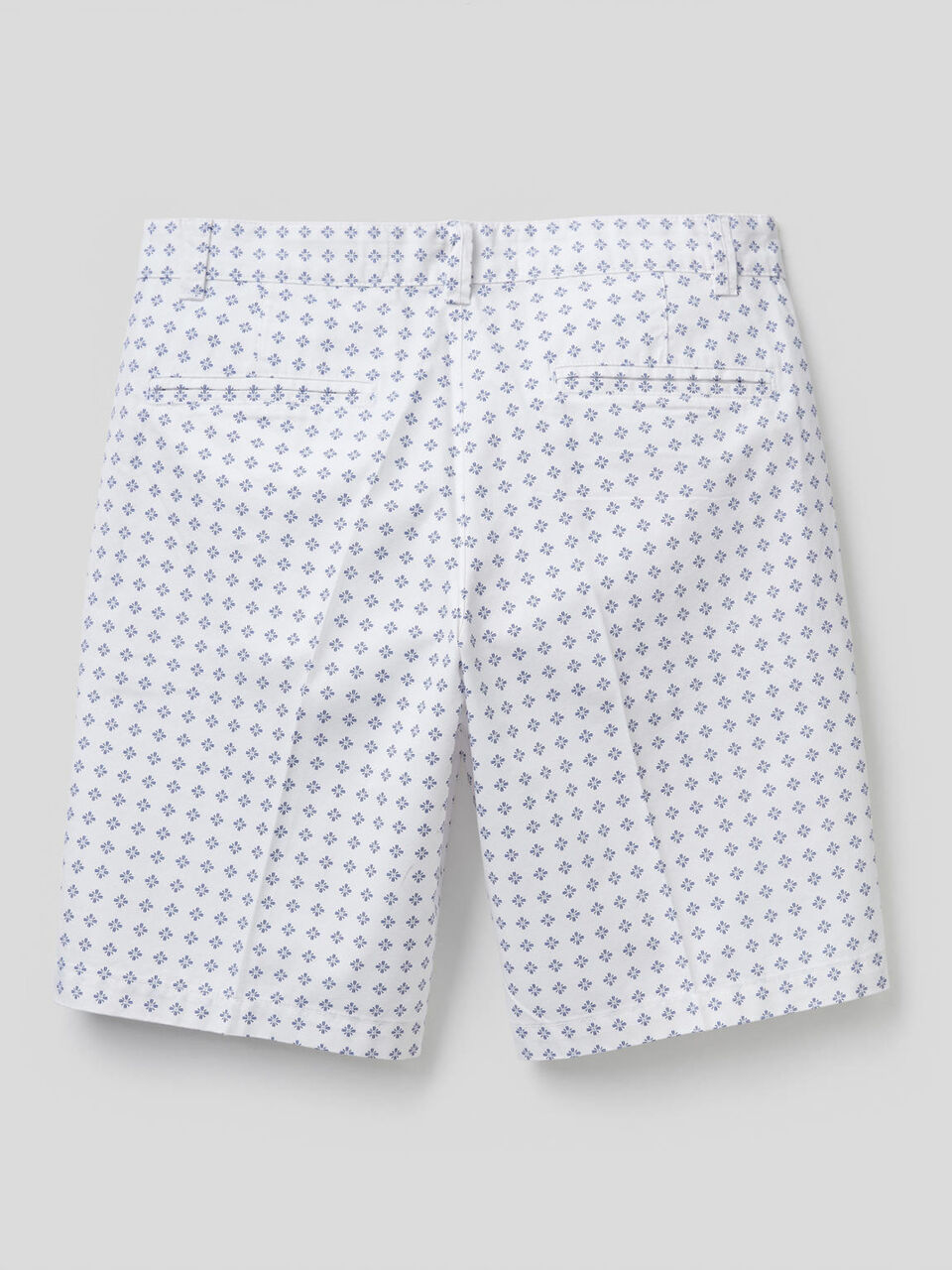 100% cotton patterned bermudas image number 2