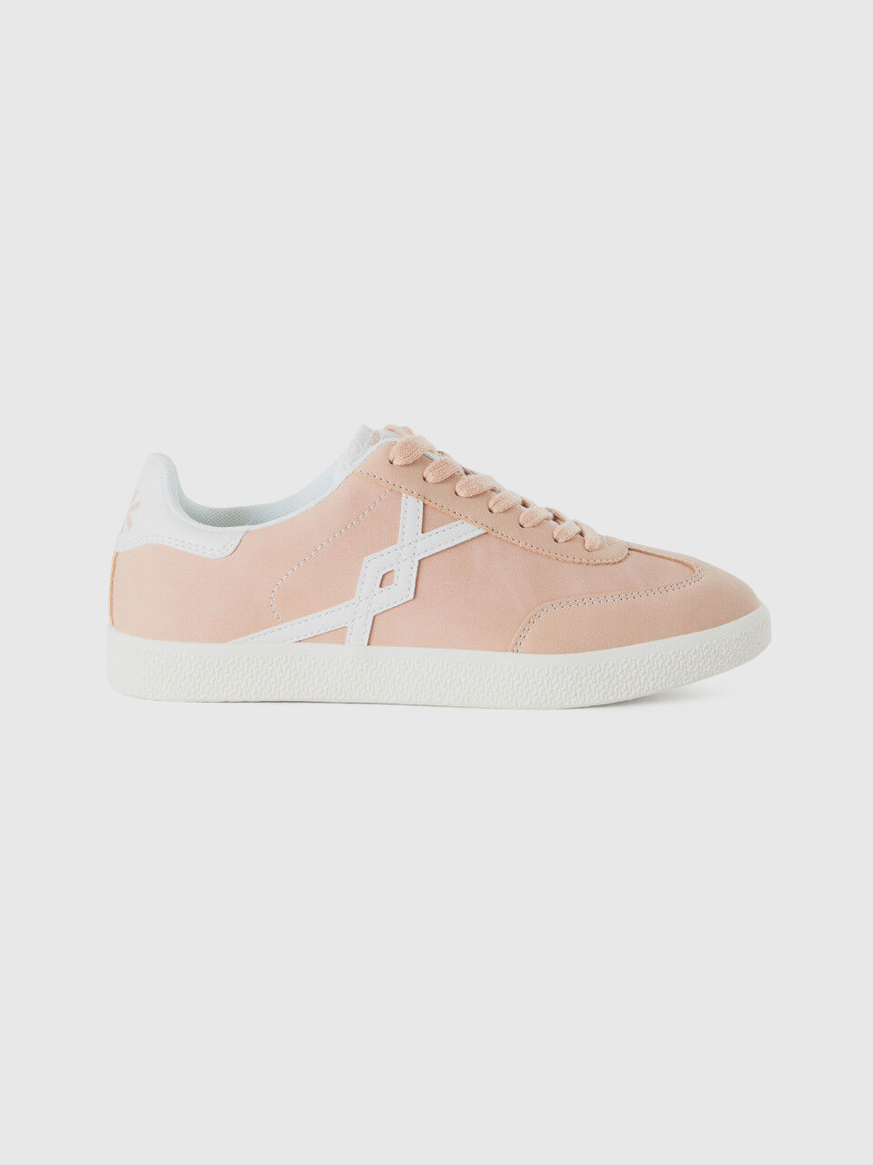 Benetton scarpe store