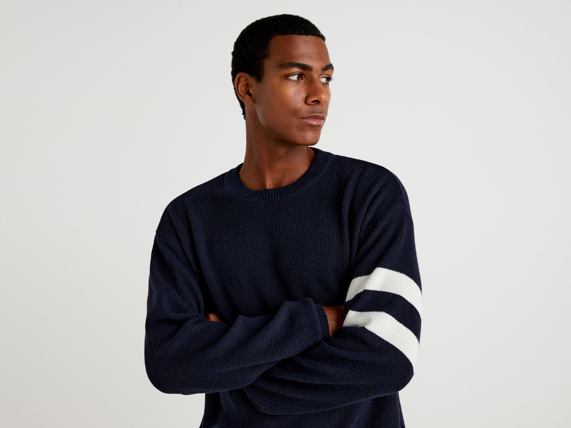 Sweater in cashmere and wool blend image number 3