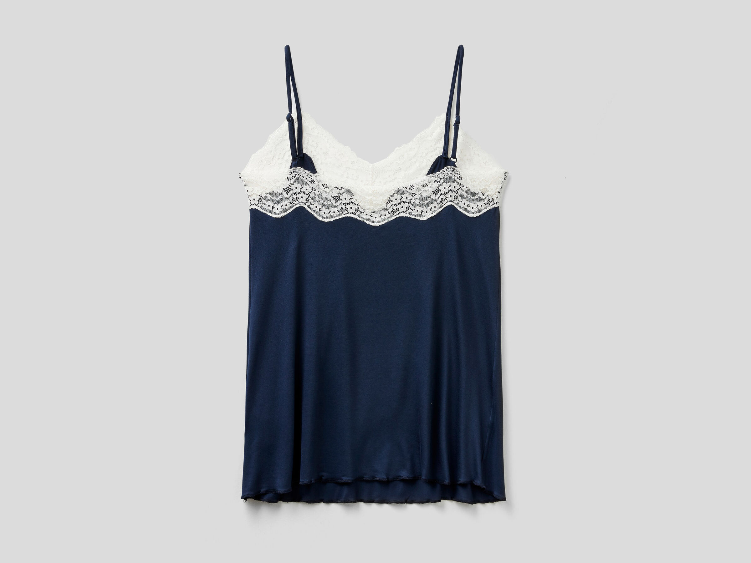 Flowy tank top with lace image number 5